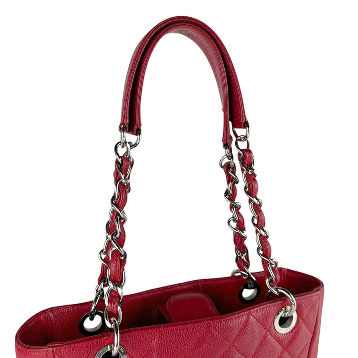 Chanel Red Color Grained Calfskin Handbag (Pre-Owned)