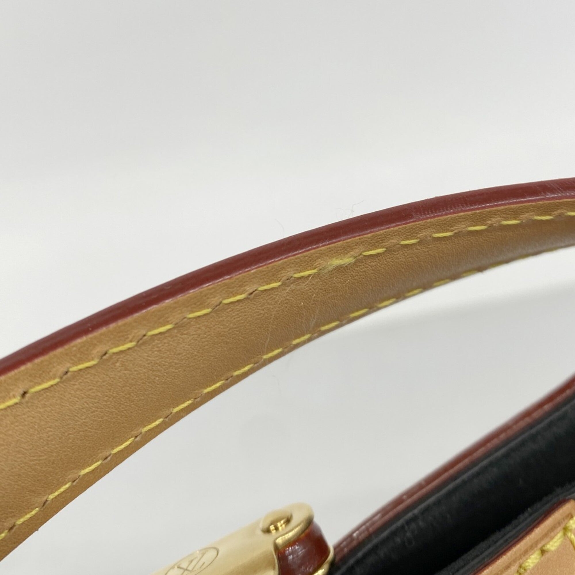 Louis Vuitton Brown Handbag (Pre-Owned)