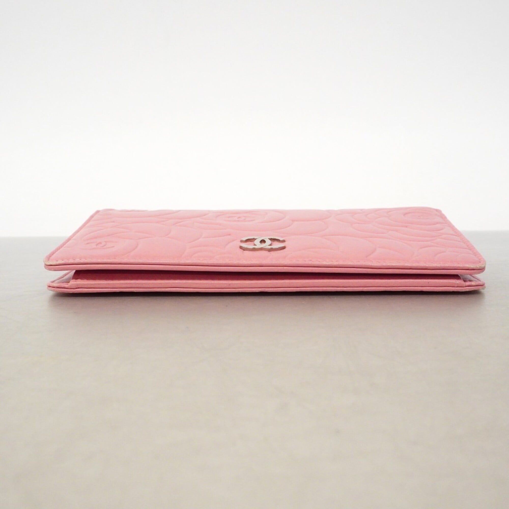 Chanel Pink Leather Long Wallet (Bi-Fold) (Pre-Owned)