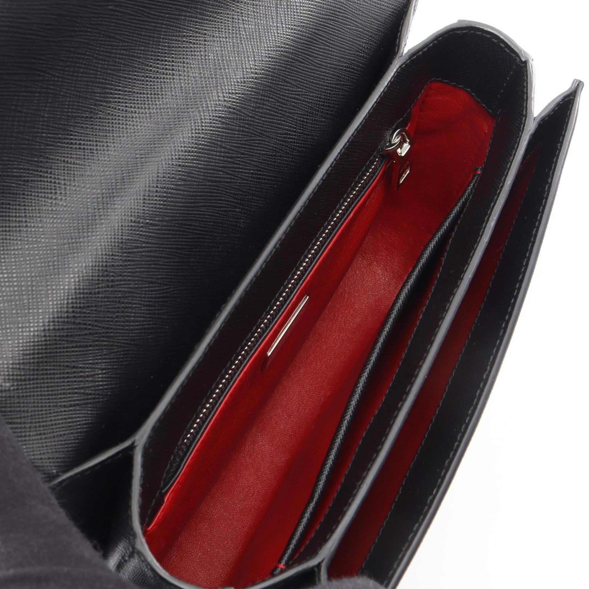 Prada Black Leather Handbag (Pre-Owned)