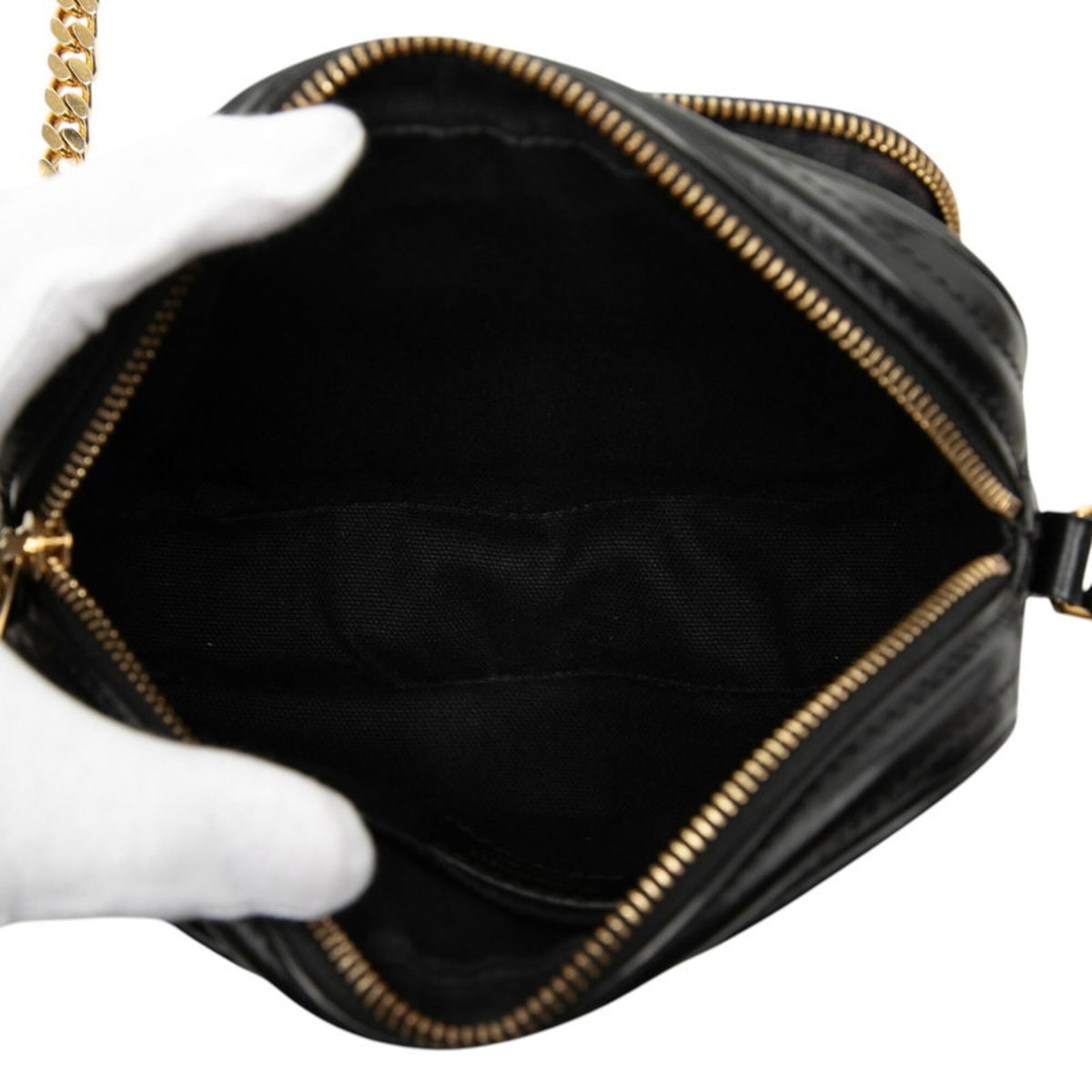 Burberry Black Leather Shoulder Bag (Pre-Owned)