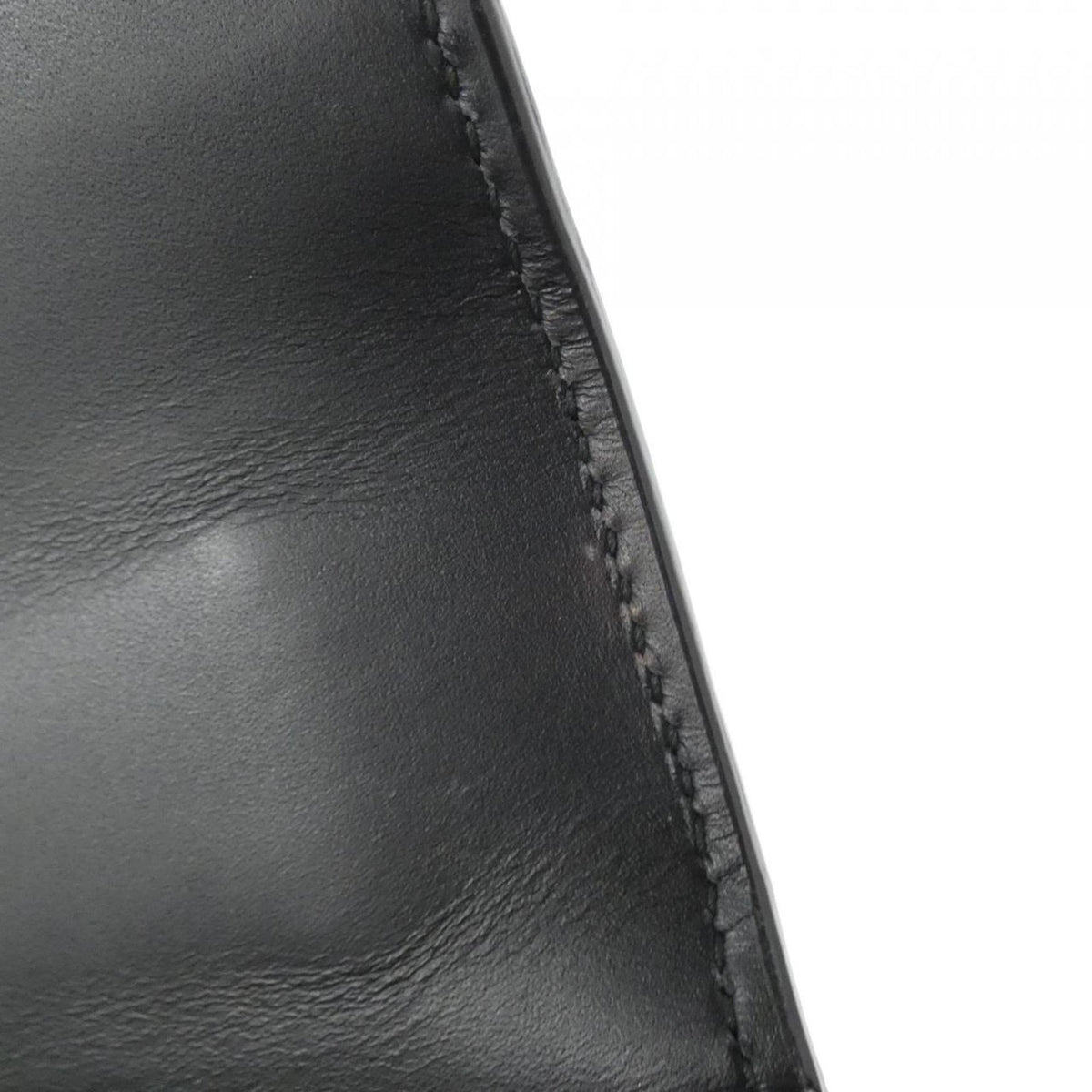 Gucci Sylvie Black Leather Shoulder Bag (Pre-Owned)