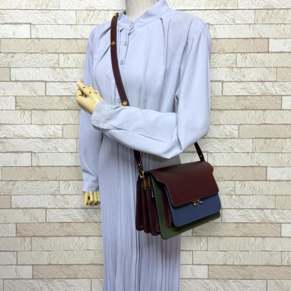 Marni Brown Green Navy Leather Shoulder Bag (Pre-Owned)