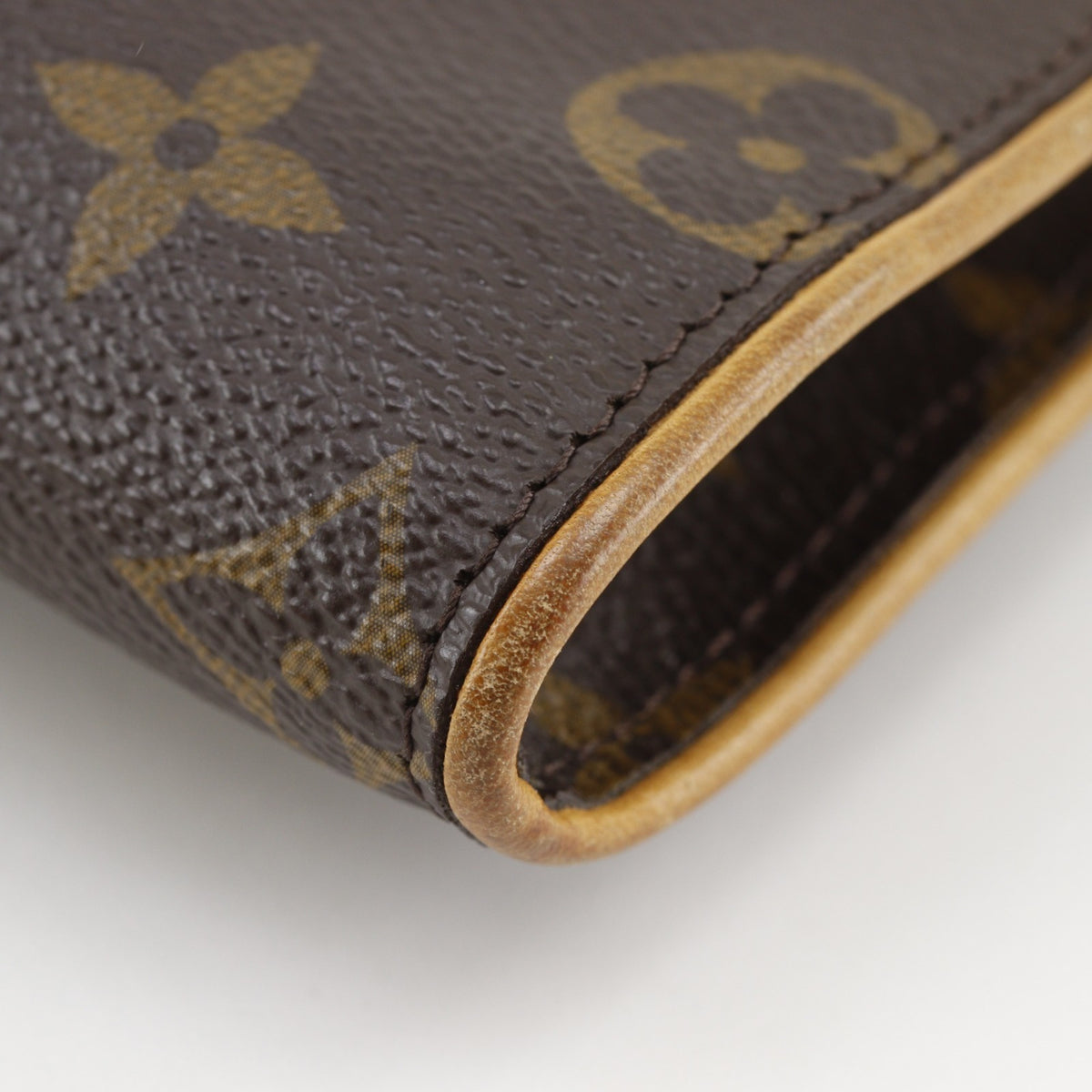 Louis Vuitton Monogram Brown Monogram Shoulder Bag (Pre-Owned)