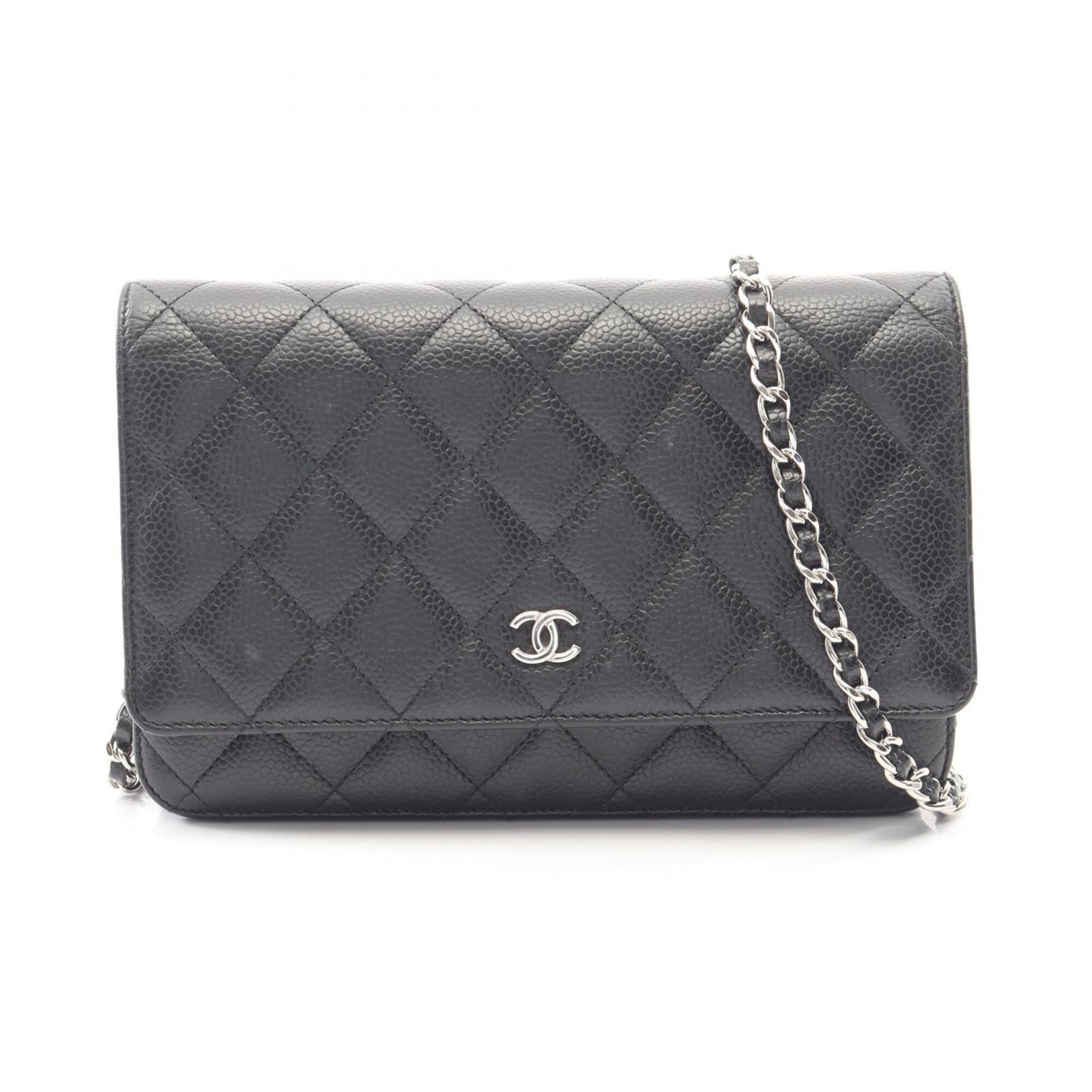 Chanel Black Grained Calfskin Handbag Shoulder Bag (Pre-Owned)