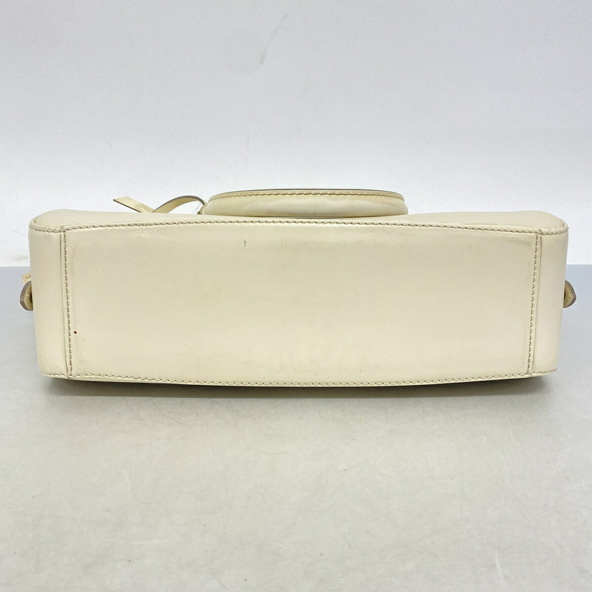 Louis Vuitton Lv Off White Handbag (Pre-Owned)
