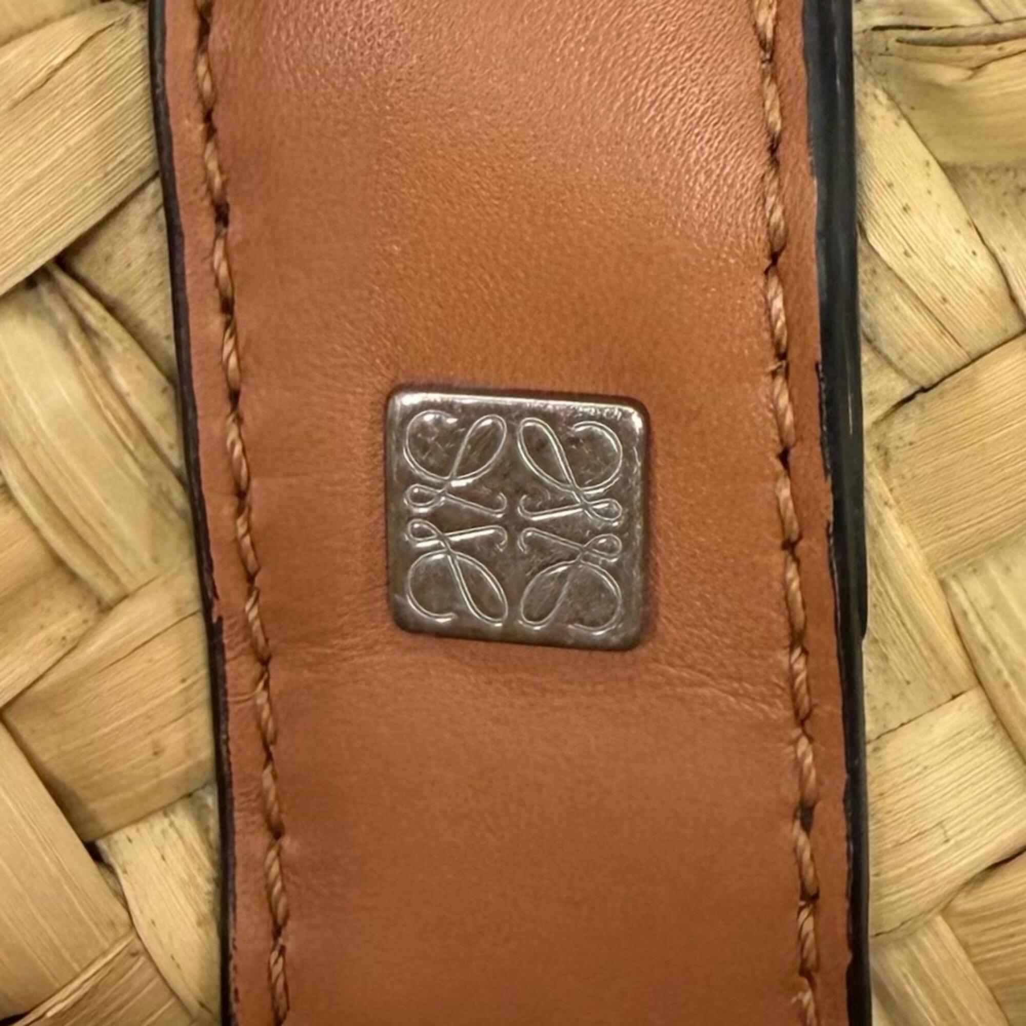 Loewe Black Leather Basket (Pre-Owned)