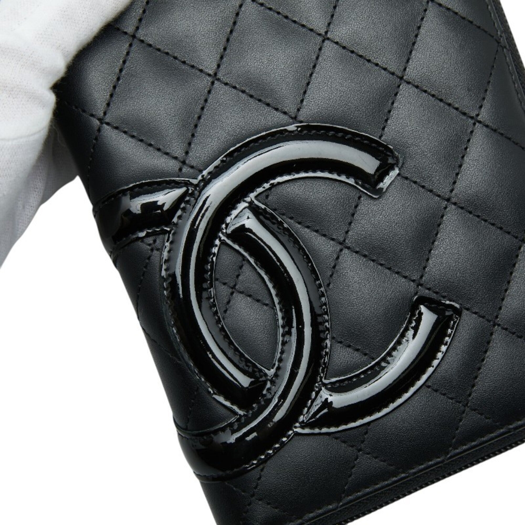Chanel Black Leather Long Wallet (Bi-Fold) (Pre-Owned)