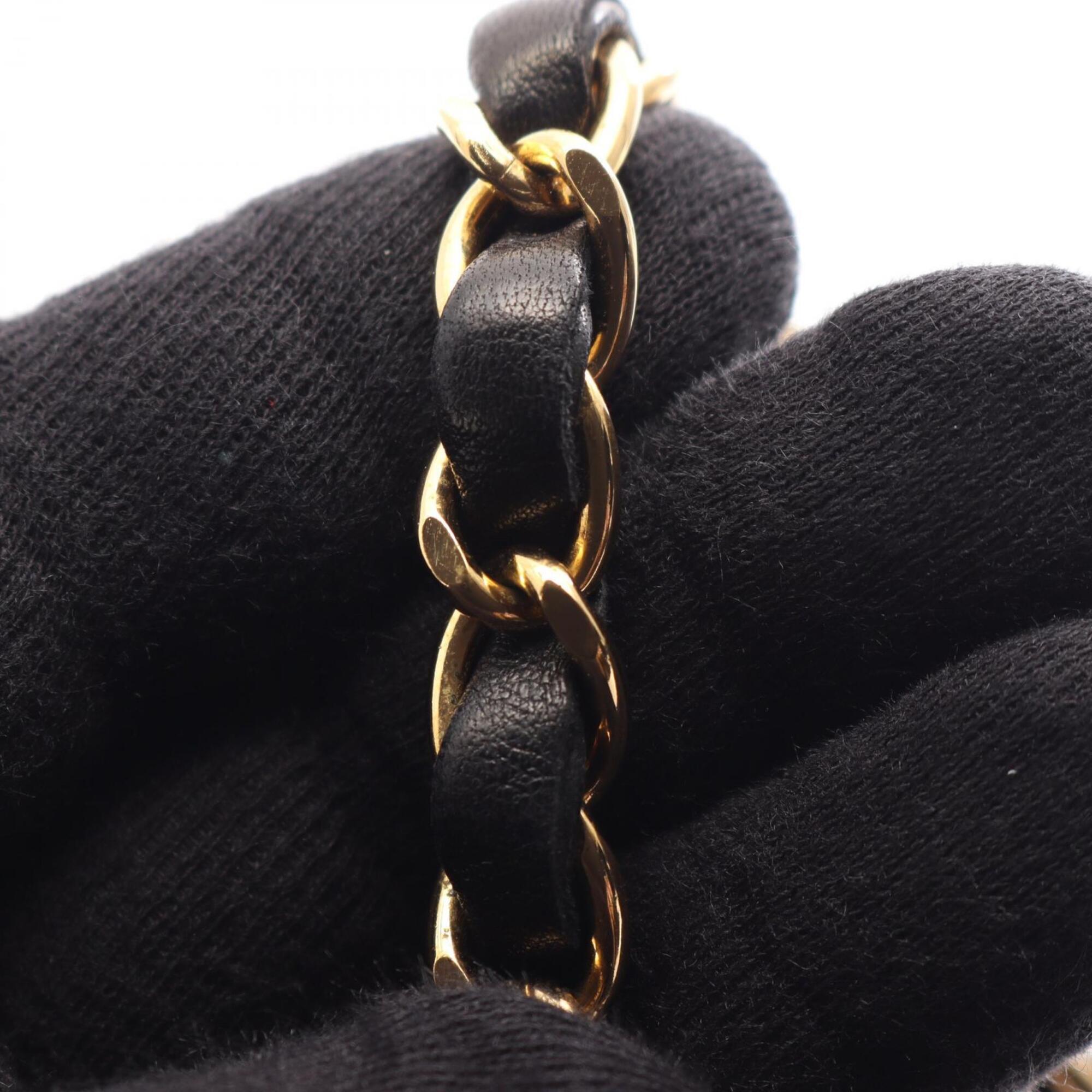 Chanel Black Leather Handbag Shoulder Bag (Pre-Owned)