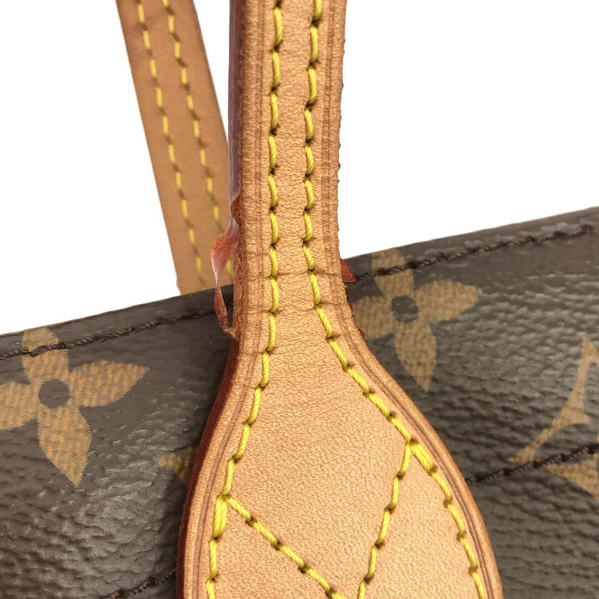 Louis Vuitton Marron Coated Canvas Handbag (Pre-Owned)