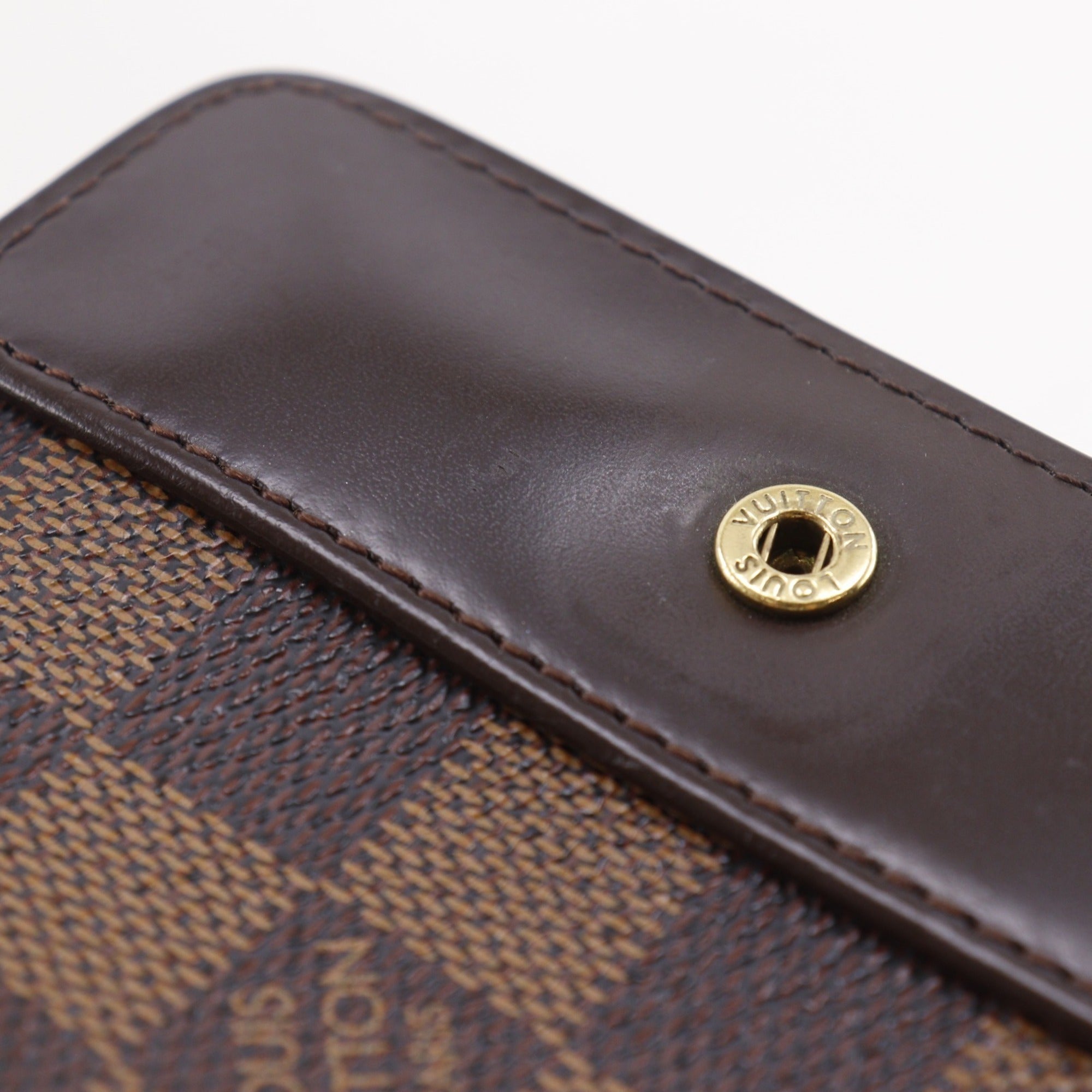 Louis Vuitton Brown Damier Canvas Wallet (Bi-Fold) (Pre-Owned)
