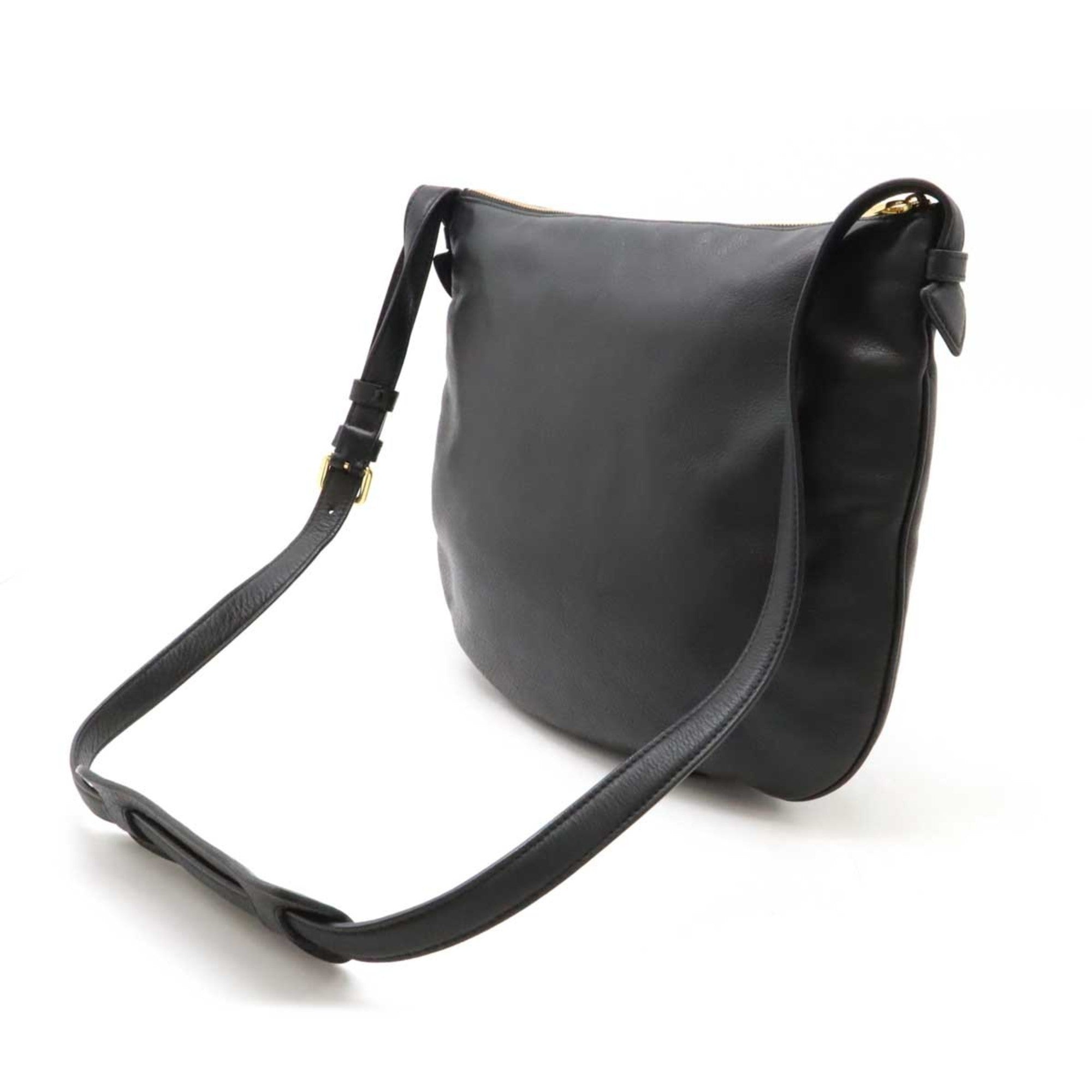 Loewe Black Leather Shoulder Bag (Pre-Owned)