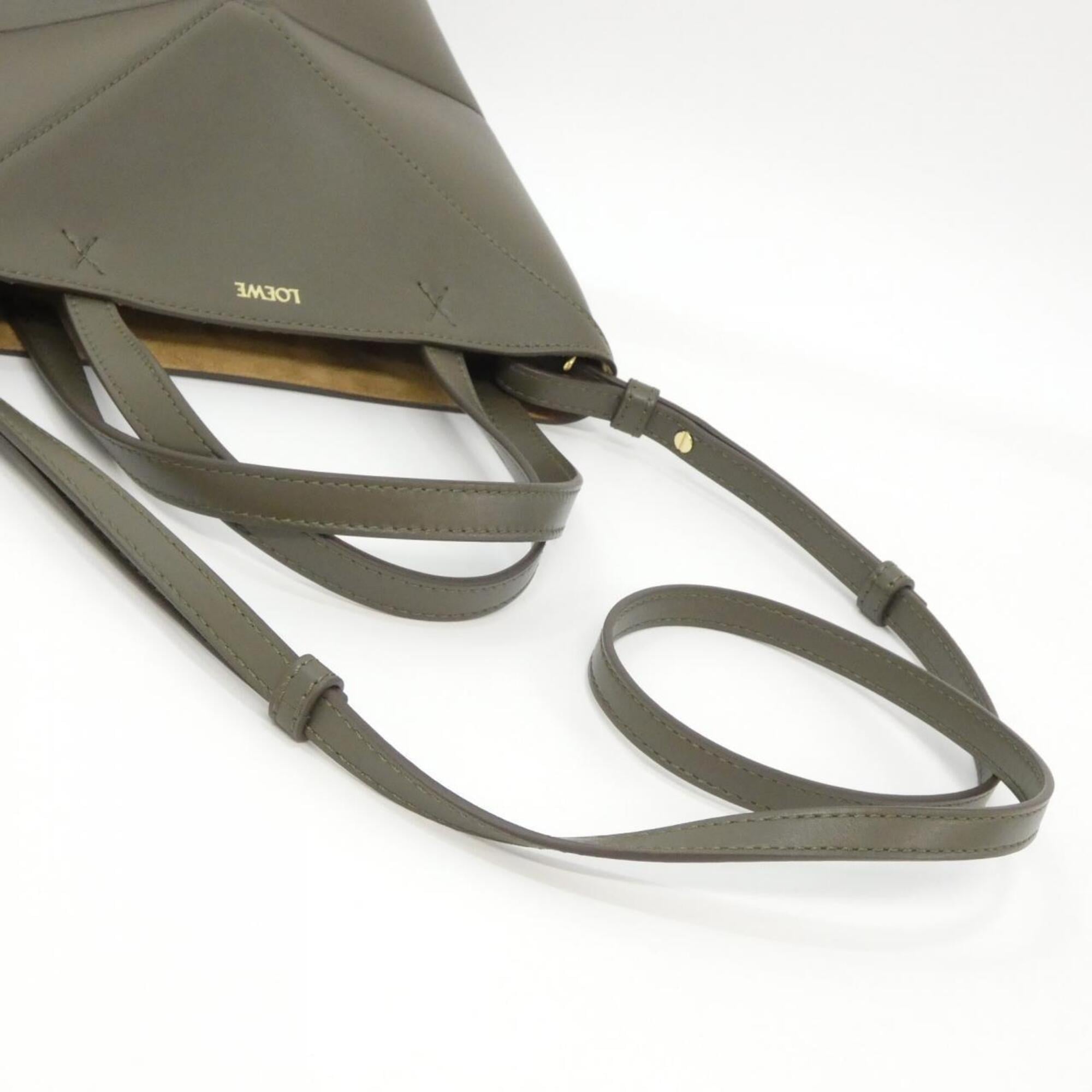Loewe Puzzle Dark Khaki Leather Handbag (Pre-Owned)