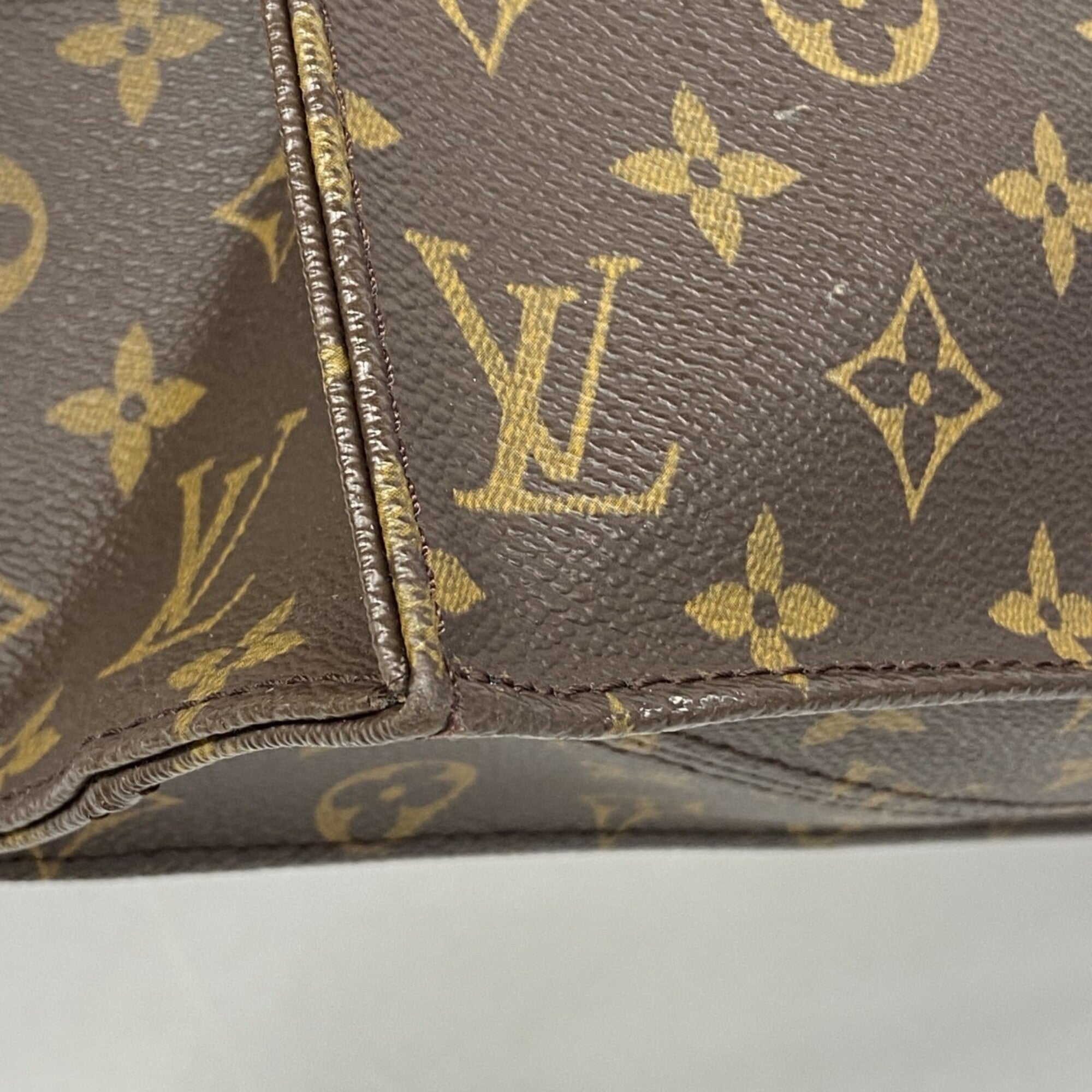 Louis Vuitton Brown Tote Bag (Pre-Owned)