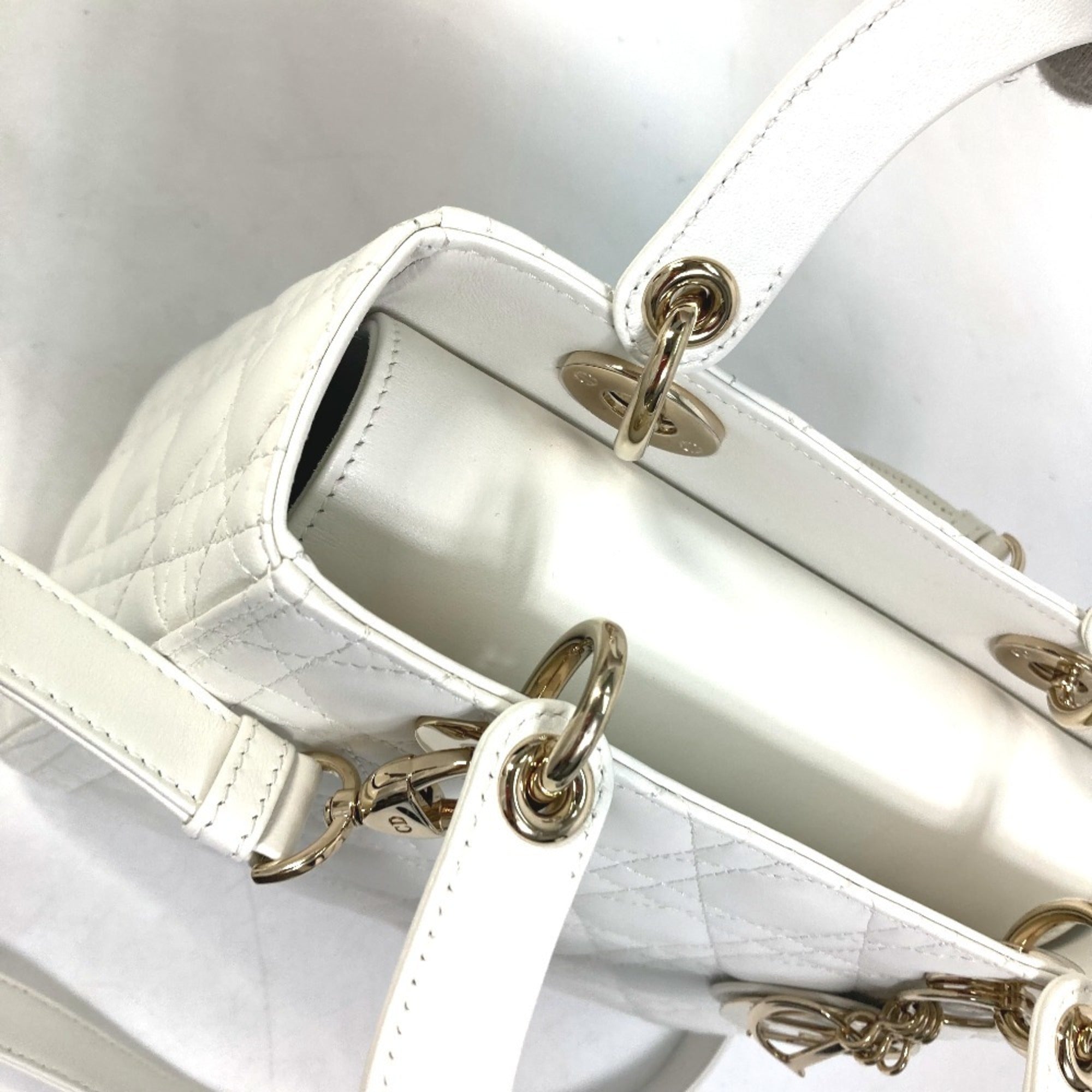 Christian Dior White Leather Handbag Shoulder Bag (Pre-Owned)