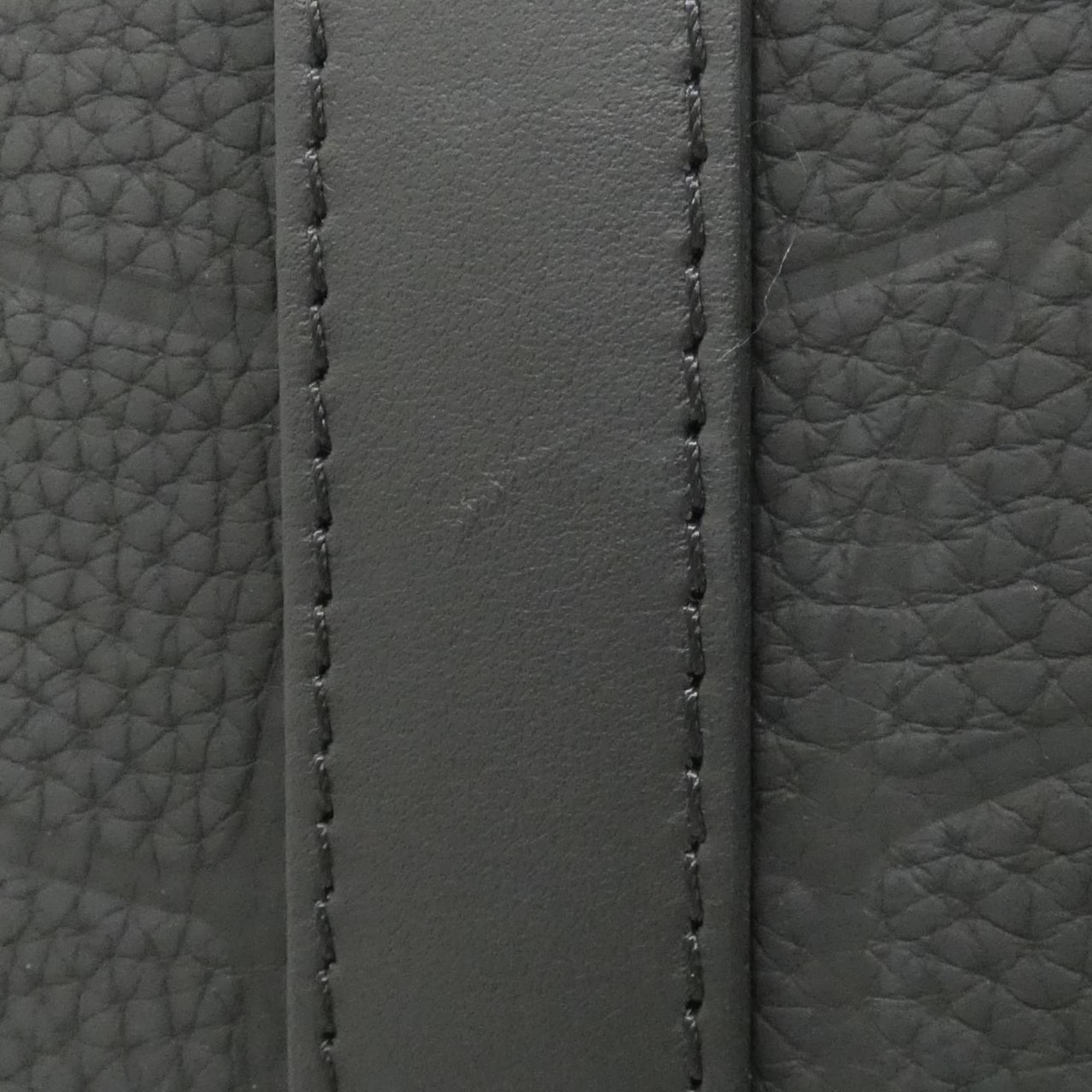 Louis Vuitton Black Leather Shoulder Bag (Pre-Owned)