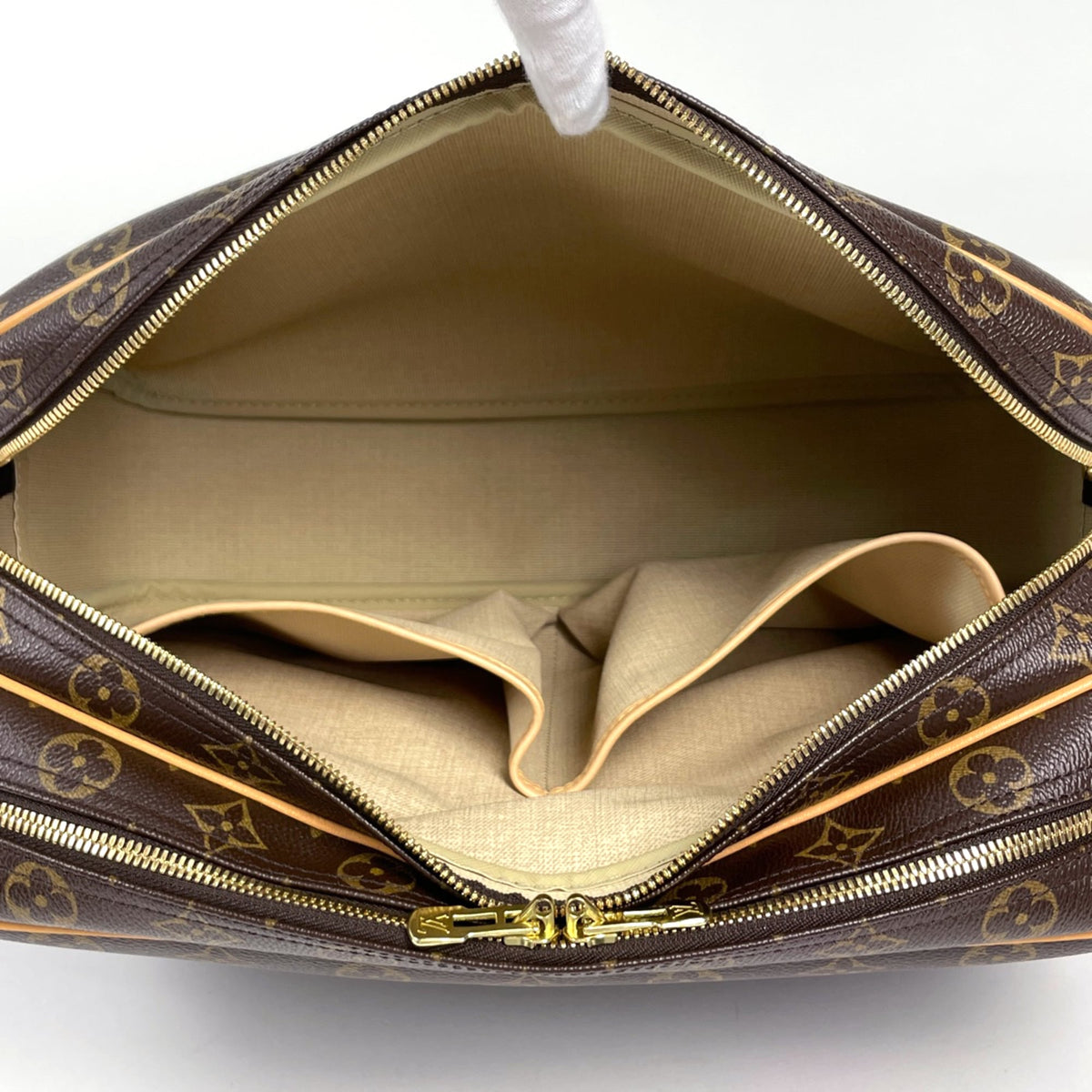 Louis Vuitton Brown Monogram Monogram Shoulder Bag (Pre-Owned)