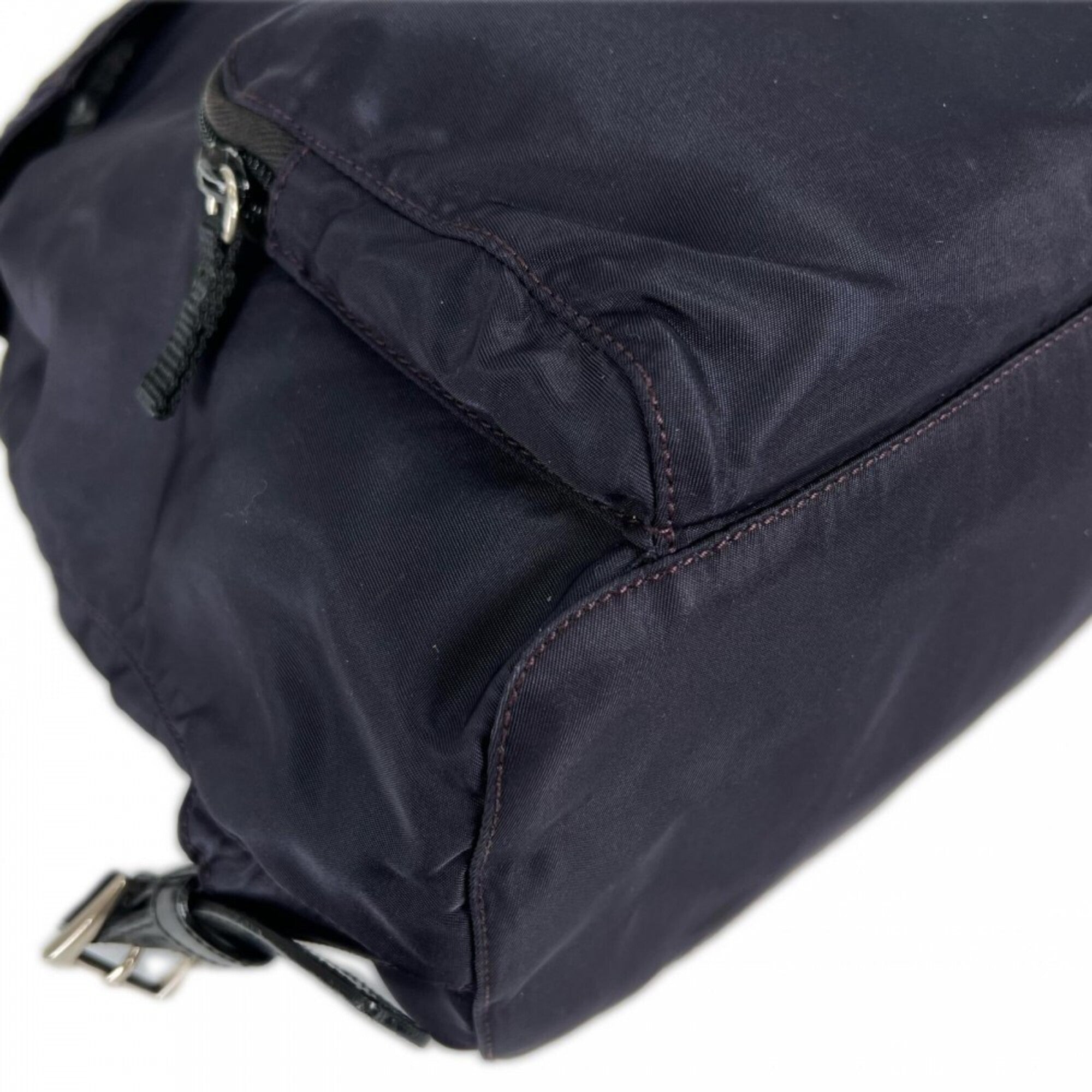Prada Navy White (Pre-Owned)