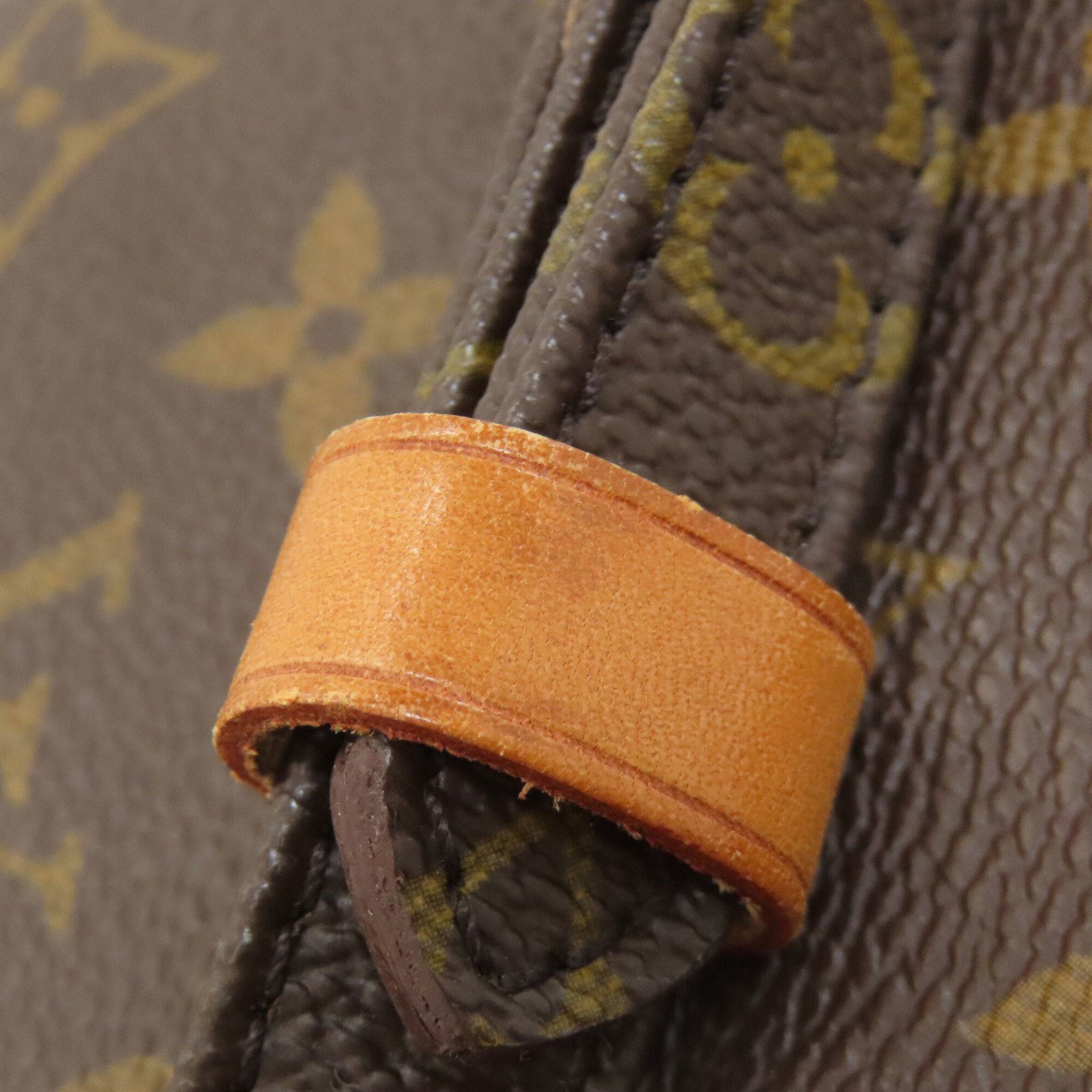 Louis Vuitton Monogram Monogram Shoulder Bag (Pre-Owned)