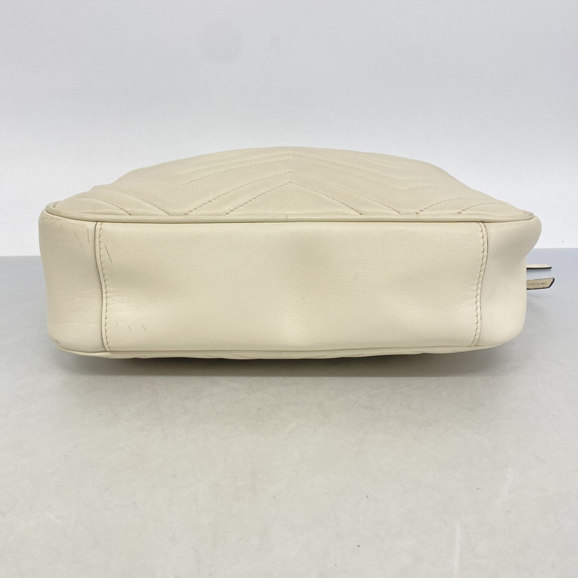 Gucci White Leather Shoulder Bag (Pre-Owned)