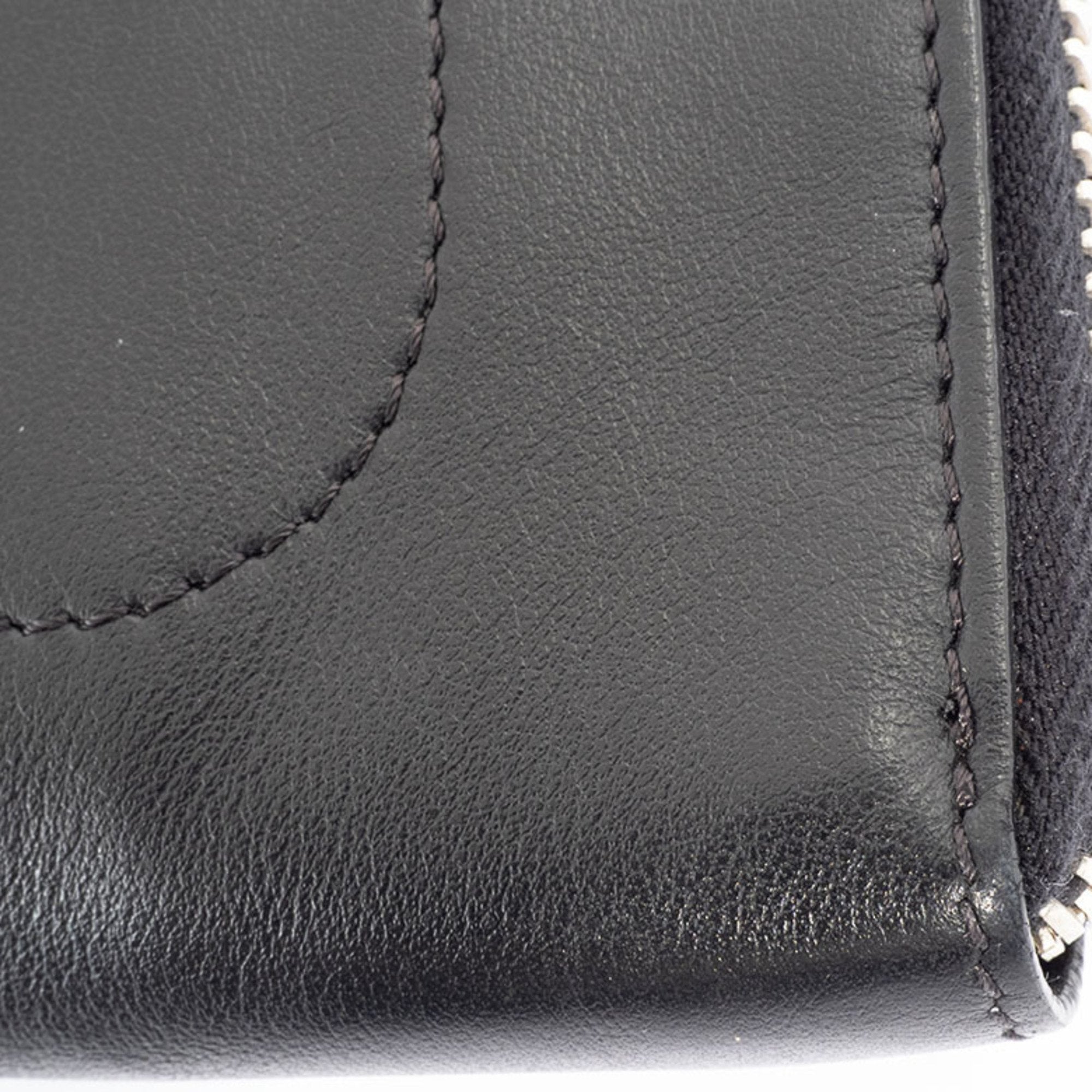Fendi Black Leather Clutch Bag (Pre-Owned)