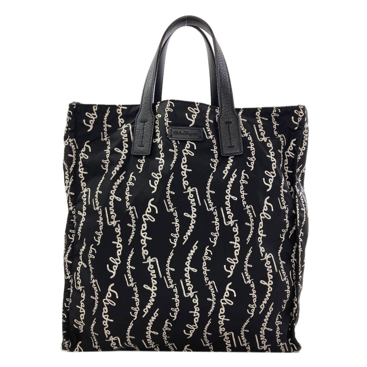 Salvatore Ferragamo Black Nylon Handbag Pouch (Pre-Owned)