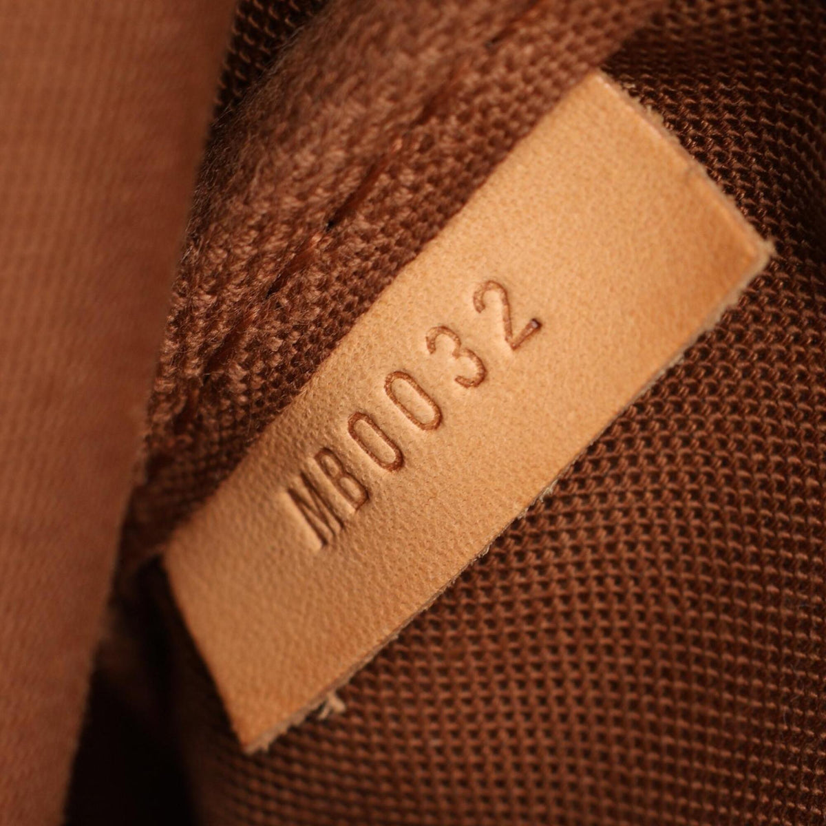 Louis Vuitton Brown Coated Canvas Pvc Monogram Leather Handbag Shoulder Bag (Pre-Owned)