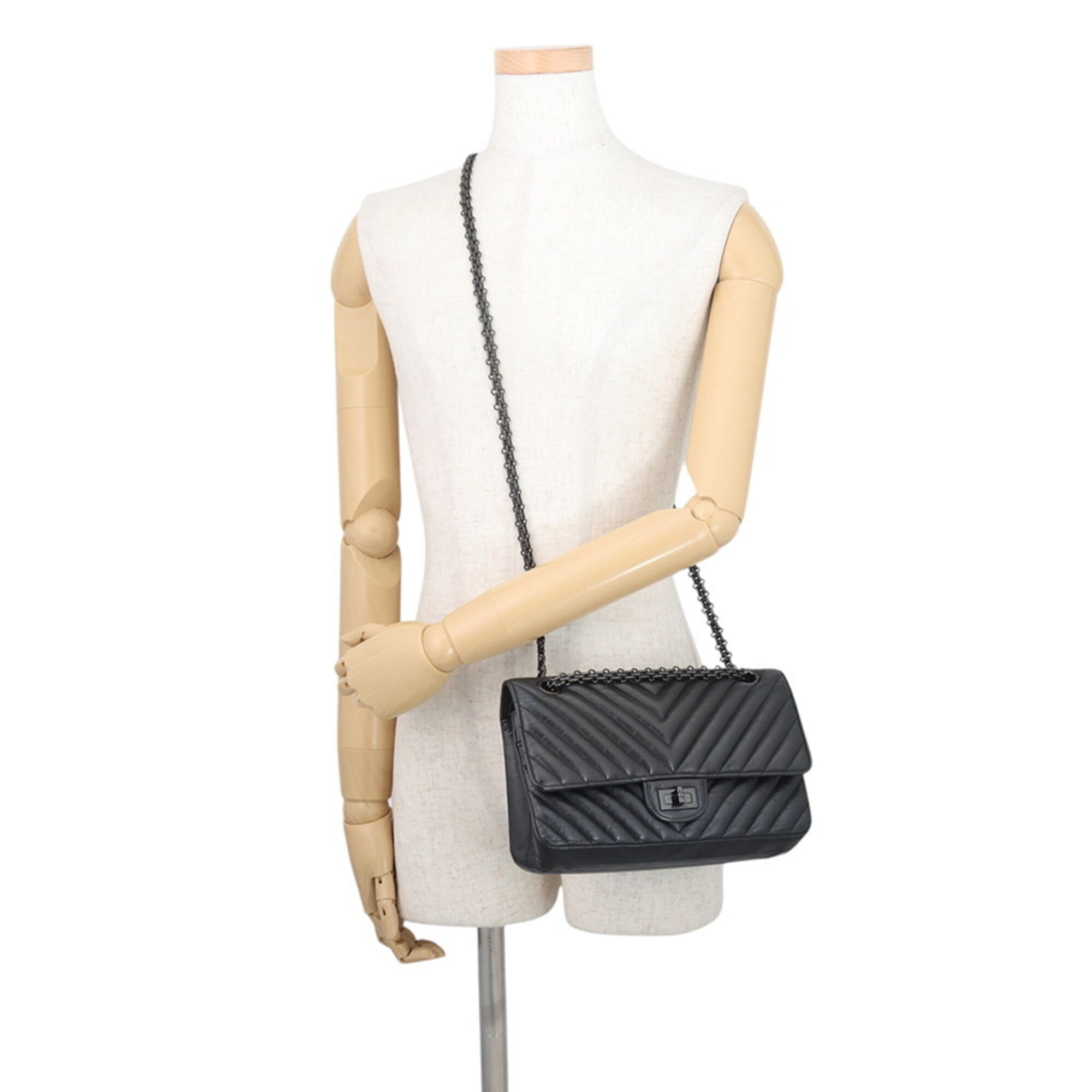 Chanel Black Handbag Shoulder Bag (Pre-Owned)