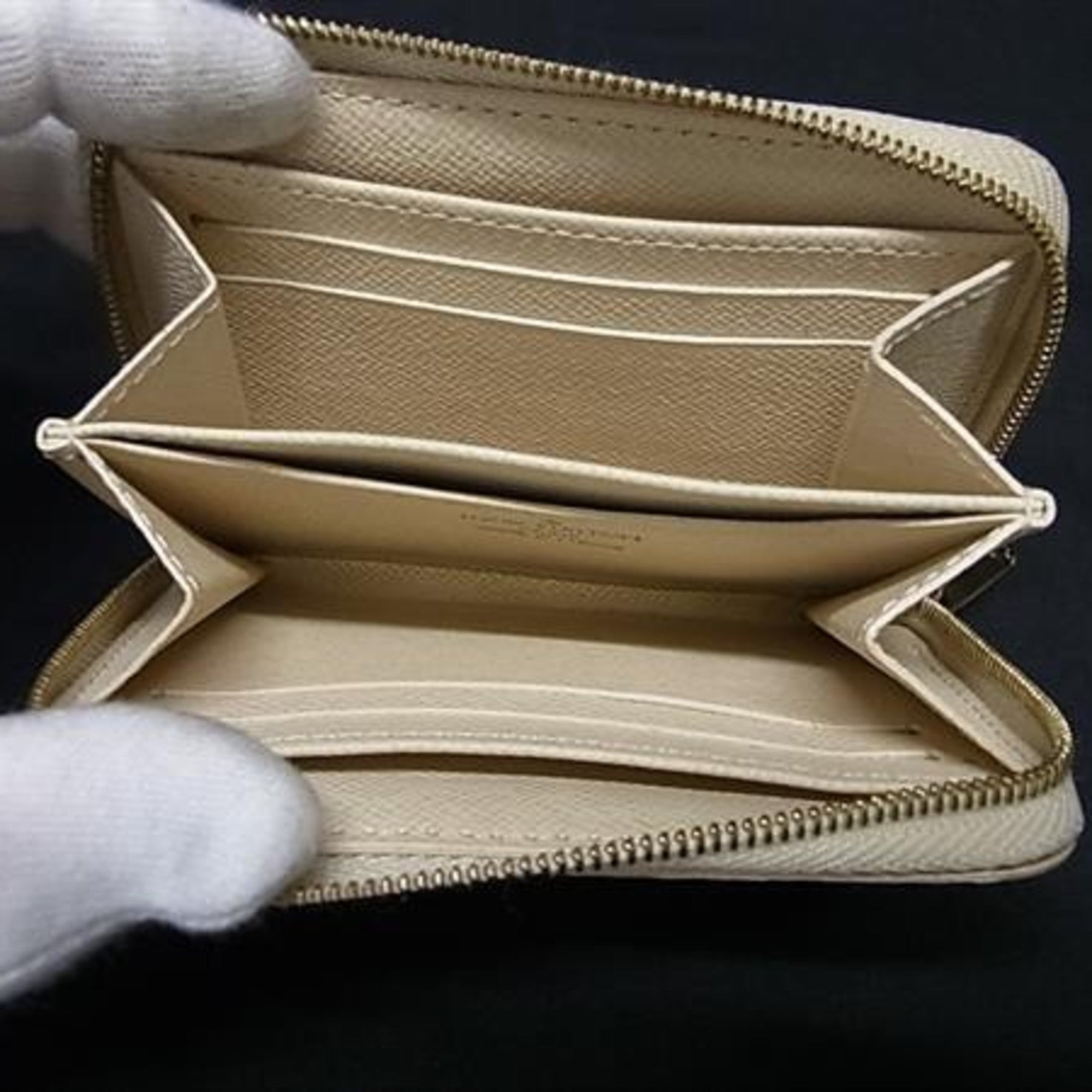 Louis Vuitton Damier Azur White Damier Azur Coin Purse/Coin Case (Pre-Owned)