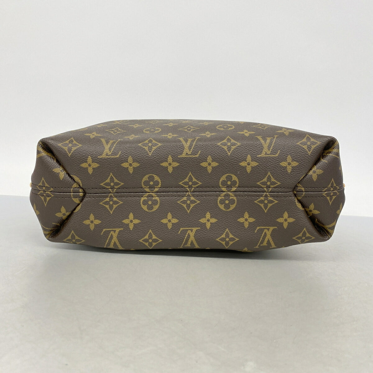Louis Vuitton Brown Shoulder Bag (Pre-Owned)