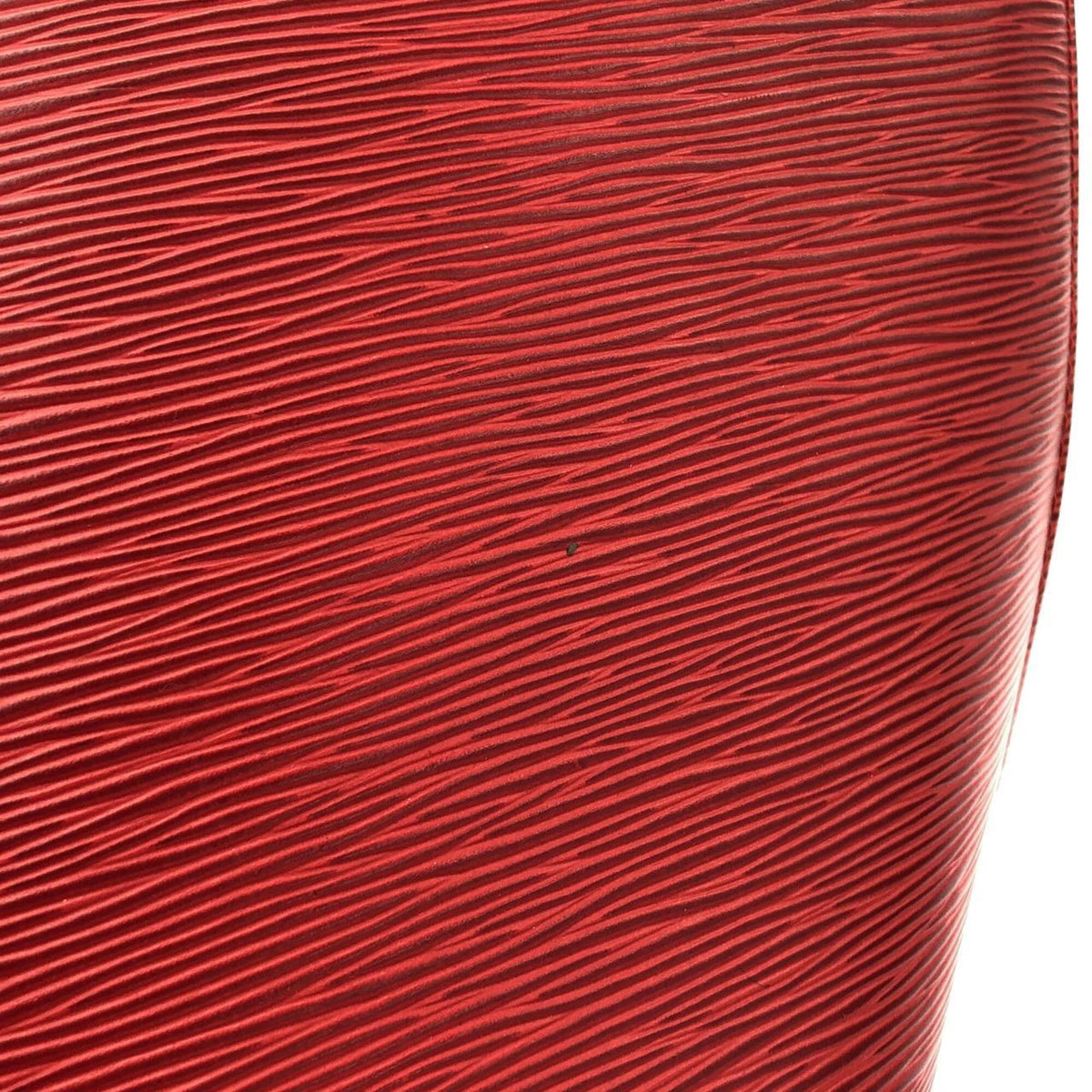 Louis Vuitton Red Color Leather Shoulder Bag (Pre-Owned)
