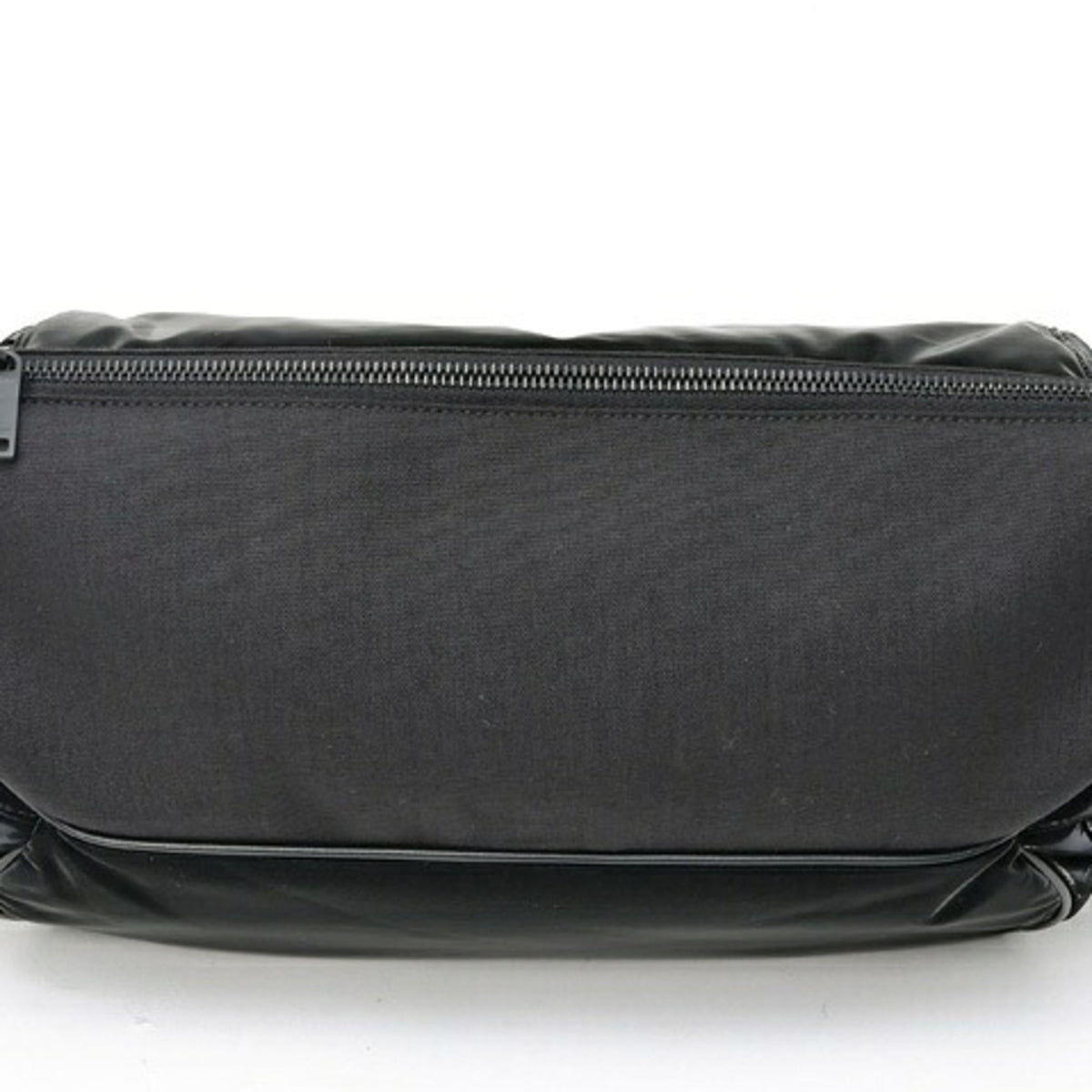 Saint Laurent Black Nylon Sling Bag (Pre-Owned)