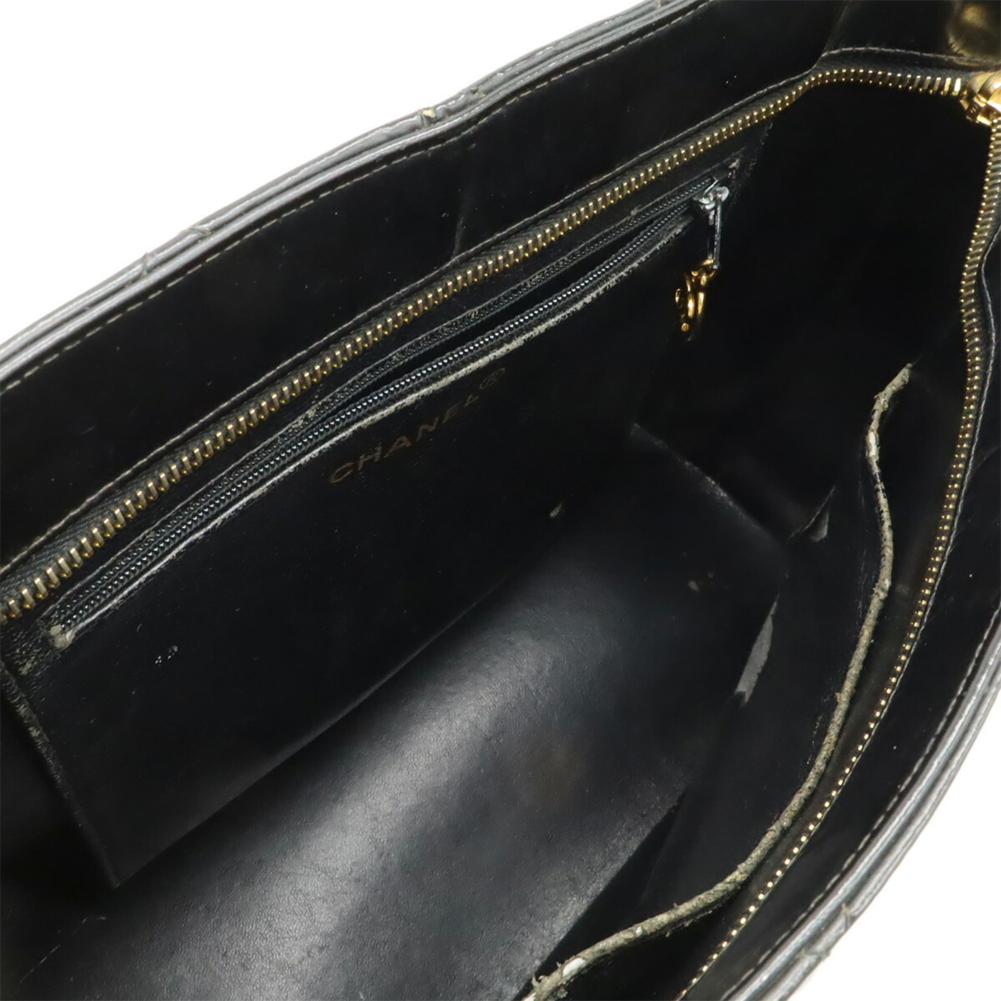 Chanel Black Patent Leather Shoulder Bag Tote Bag (Pre-Owned)