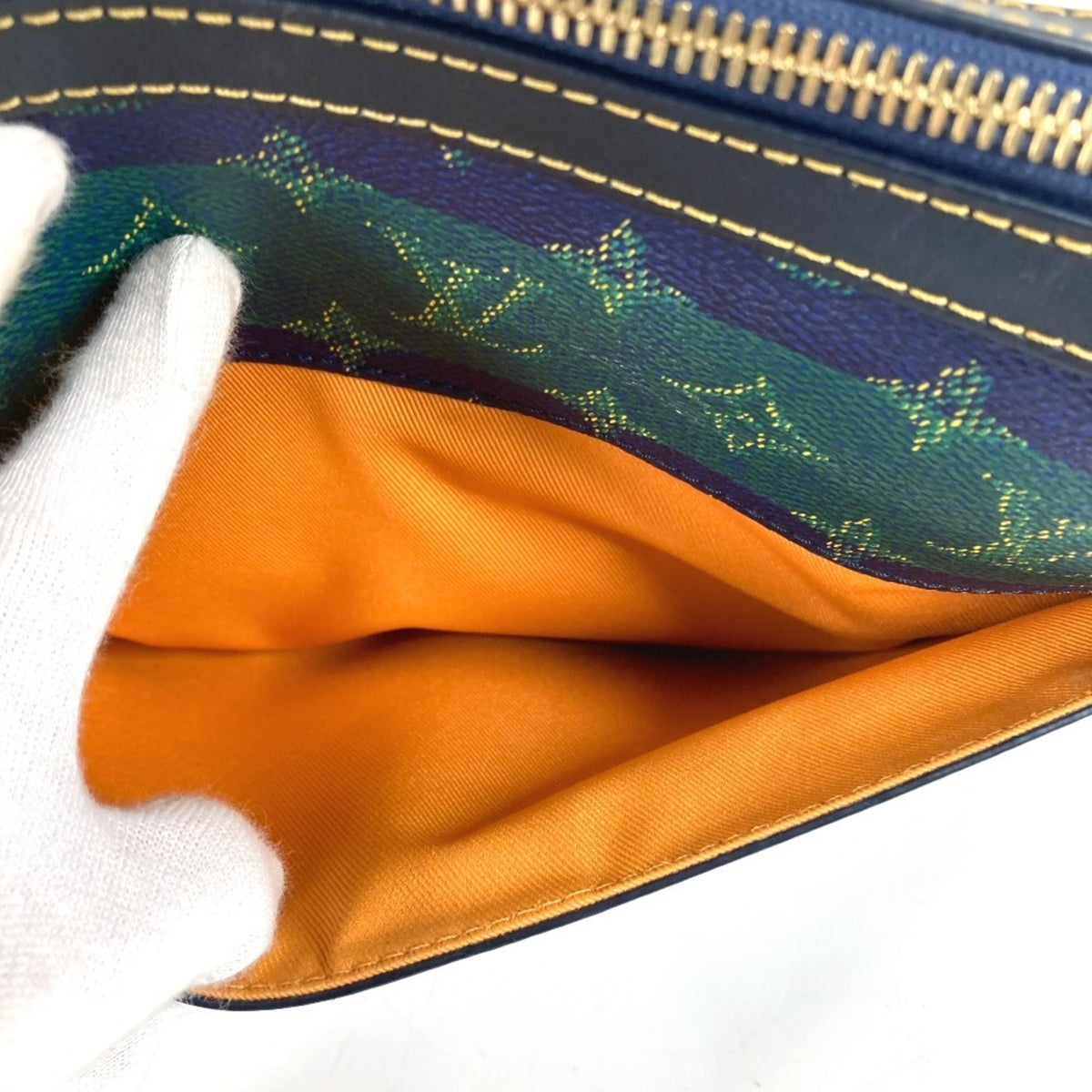 Louis Vuitton Blue Green Clutch Bag (Pre-Owned)