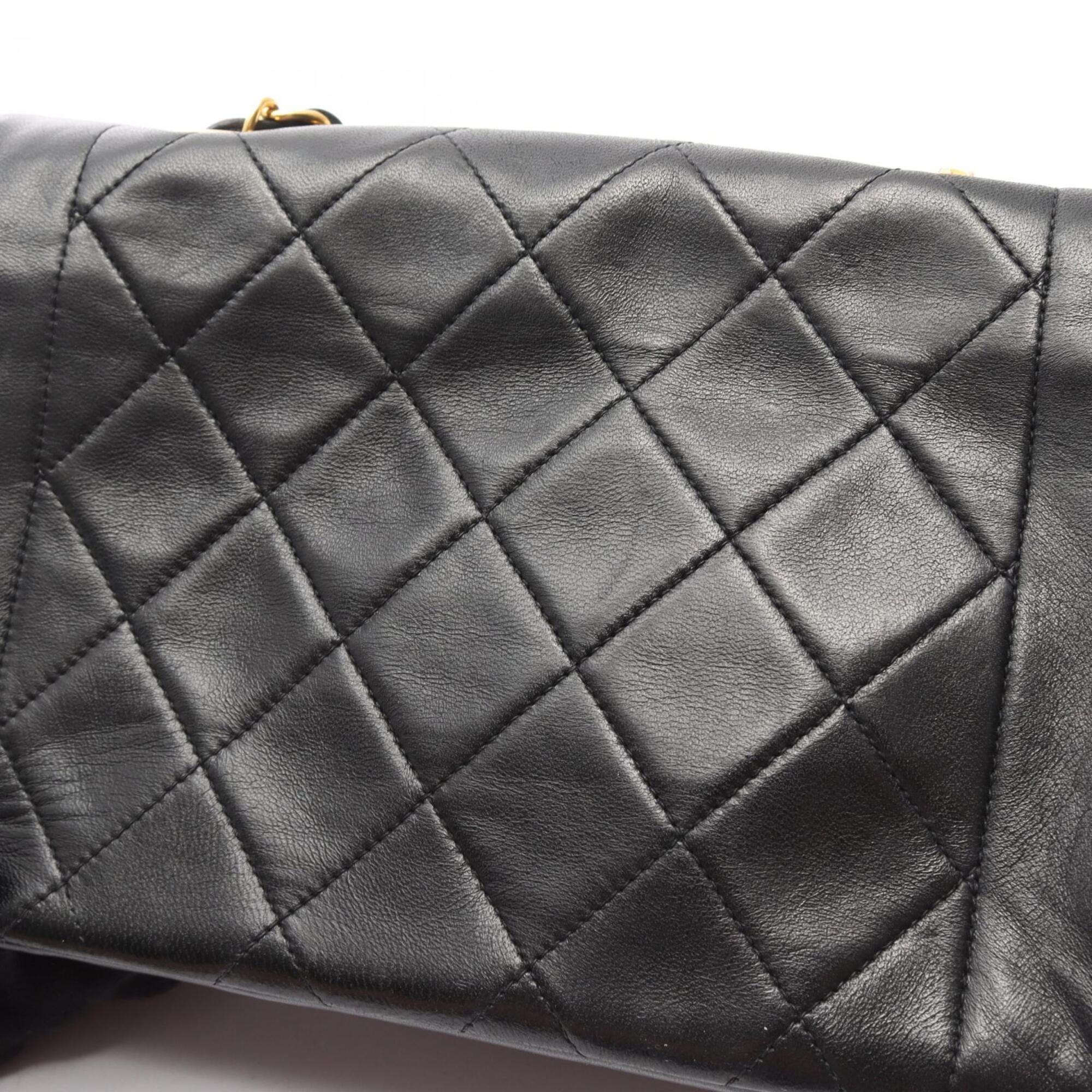Chanel Black Leather Handbag Shoulder Bag (Pre-Owned)