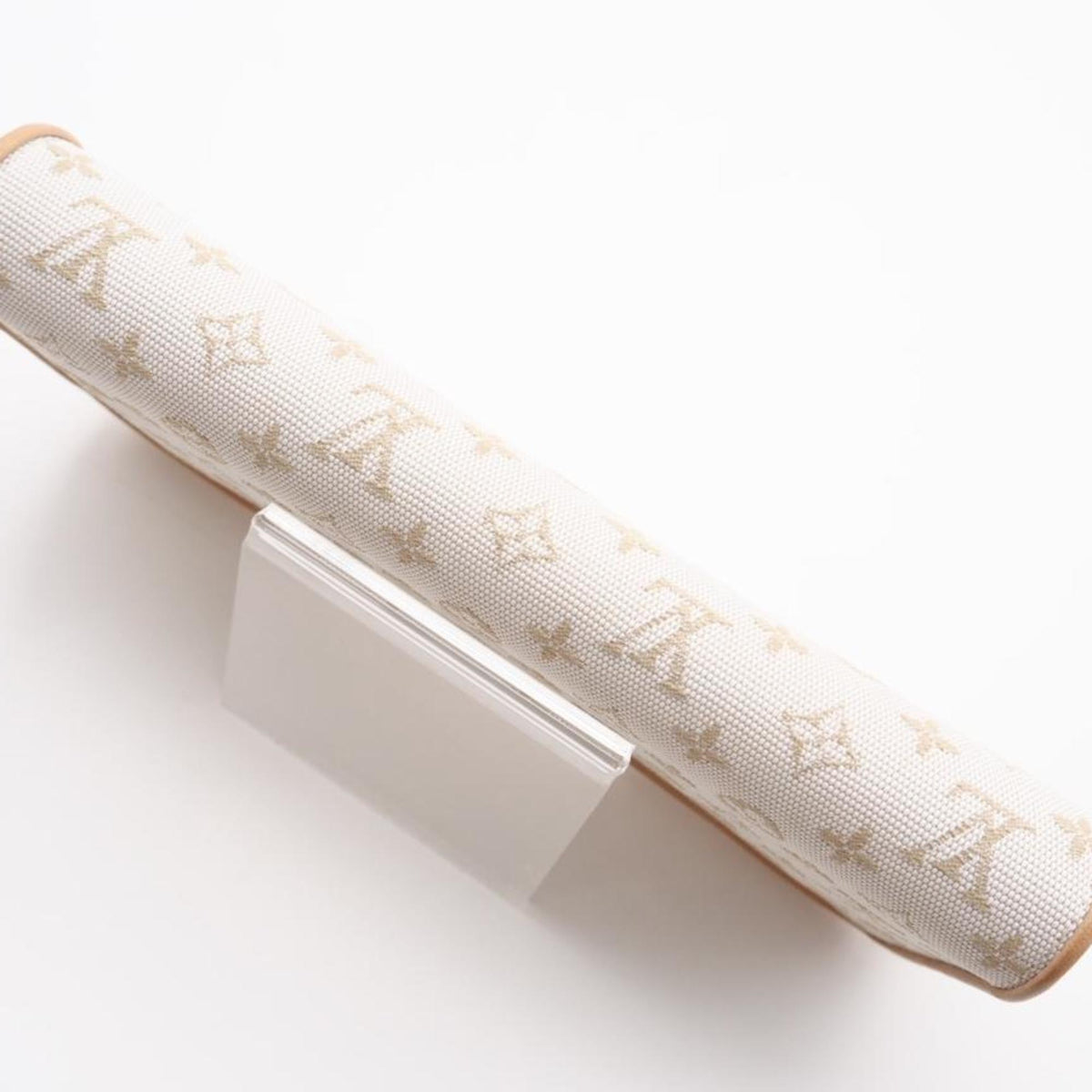 Louis Vuitton Beige White Nylon Leather Long Wallet (Bi-Fold) (Pre-Owned)