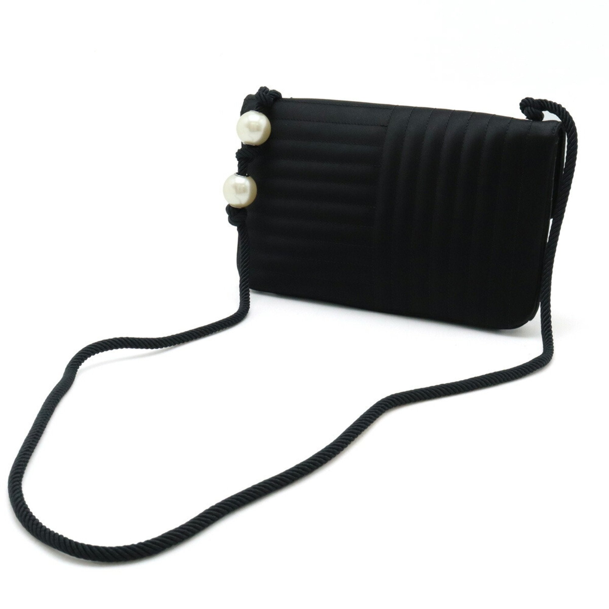 Chanel Black Satin Pochette Shoulder Bag (Pre-Owned)