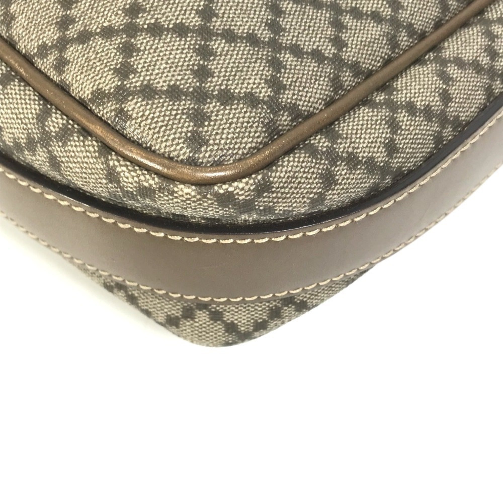 Gucci Diamante Beige Leather Shoulder Bag (Pre-Owned)