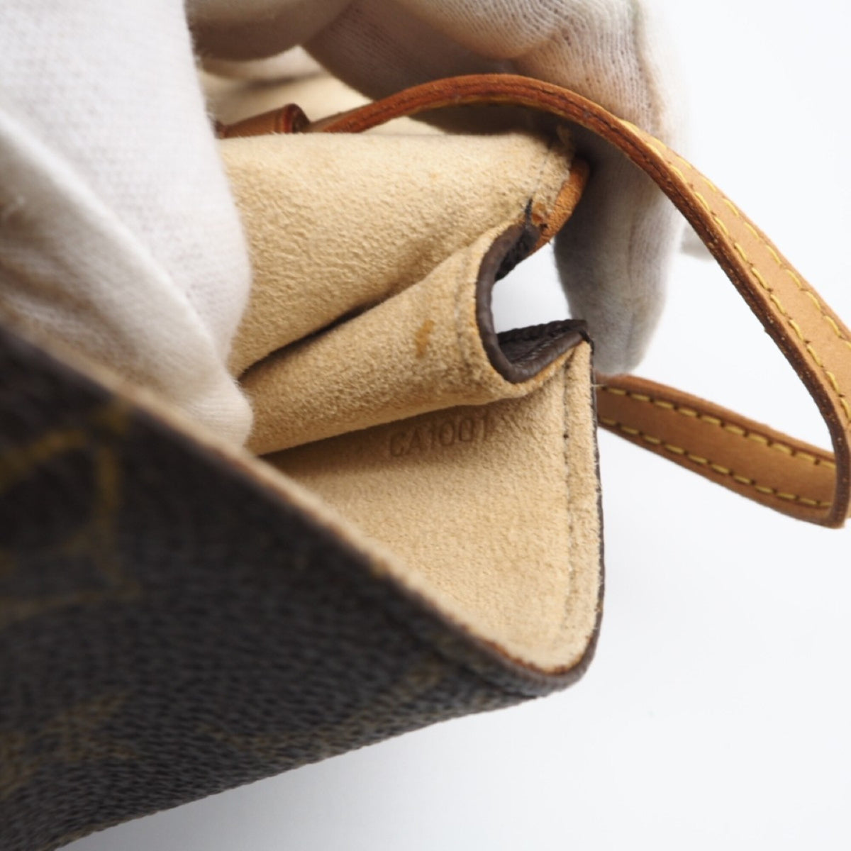 Louis Vuitton Monogram Brown Coated Canvas Leather Pochette Shoulder Bag (Pre-Owned)