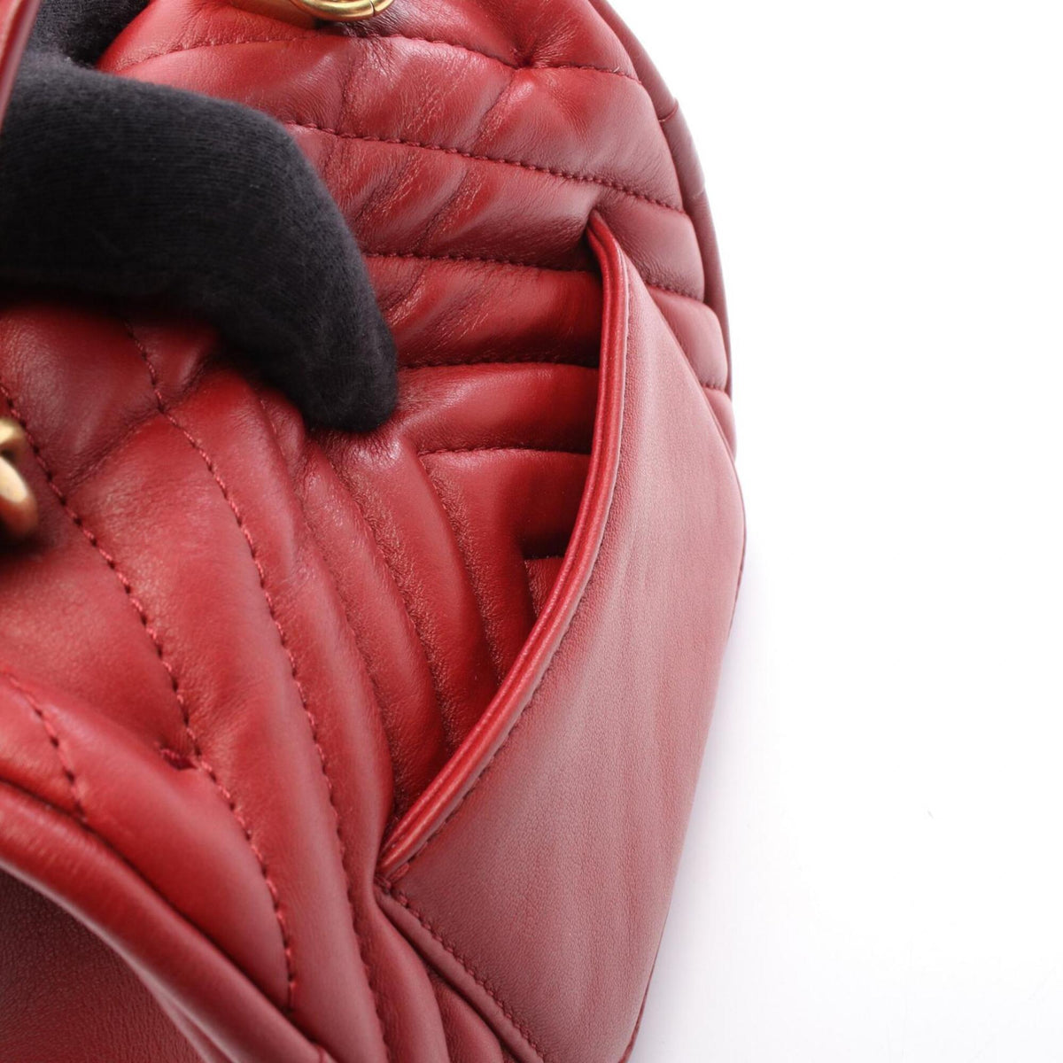 Chanel Red Color Leather Handbag Shoulder Bag (Pre-Owned)