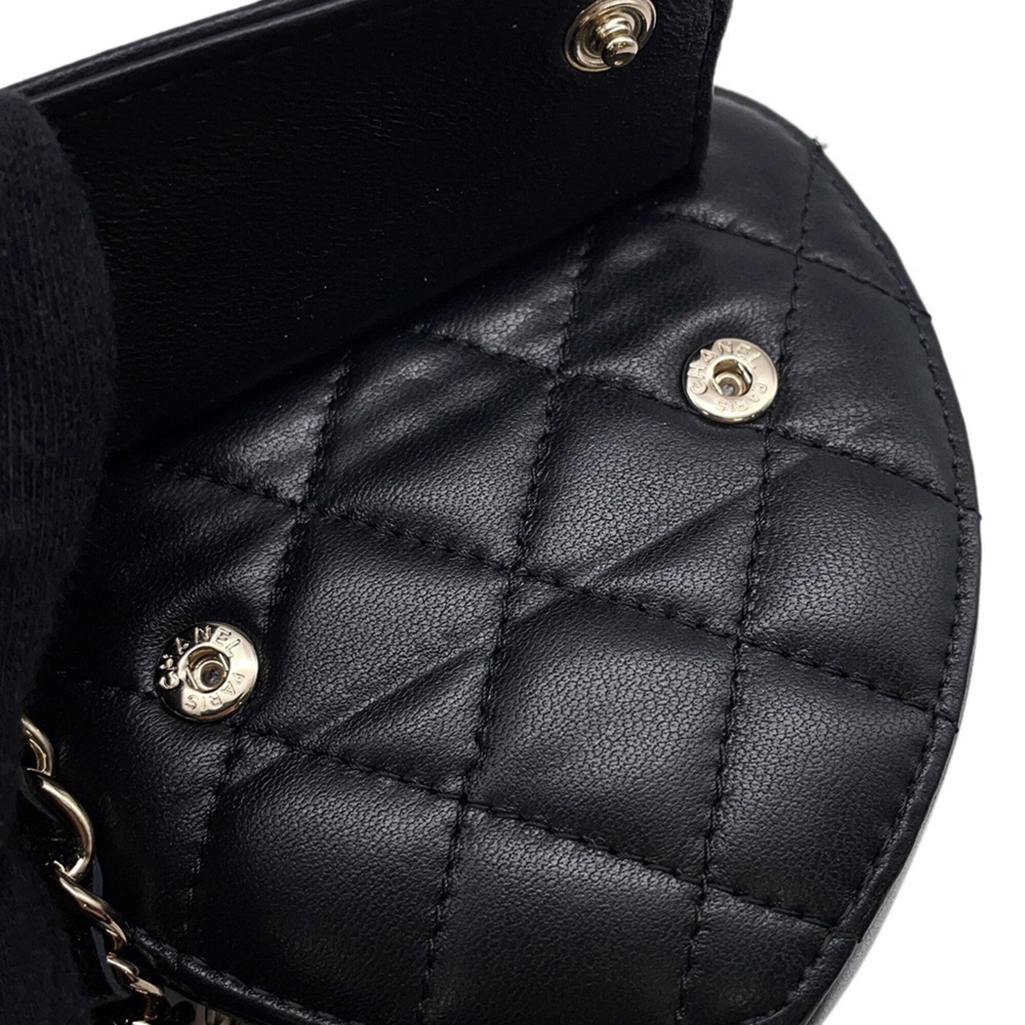 Chanel Matelasse Black Leather Fanny Pack (Pre-Owned)