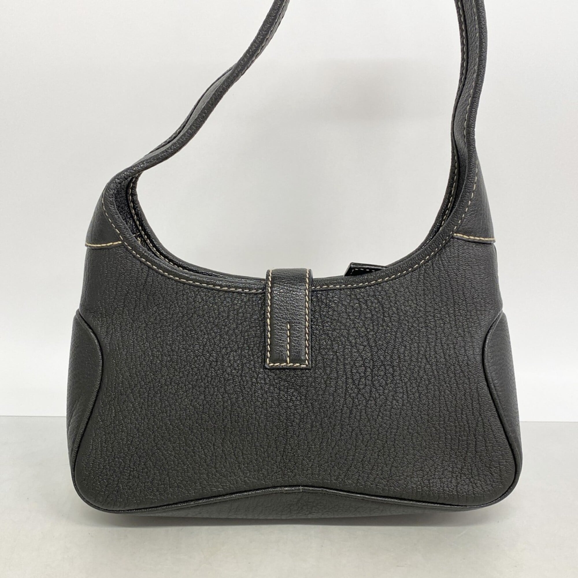 Salvatore Ferragamo Black Leather Shoulder Bag (Pre-Owned)