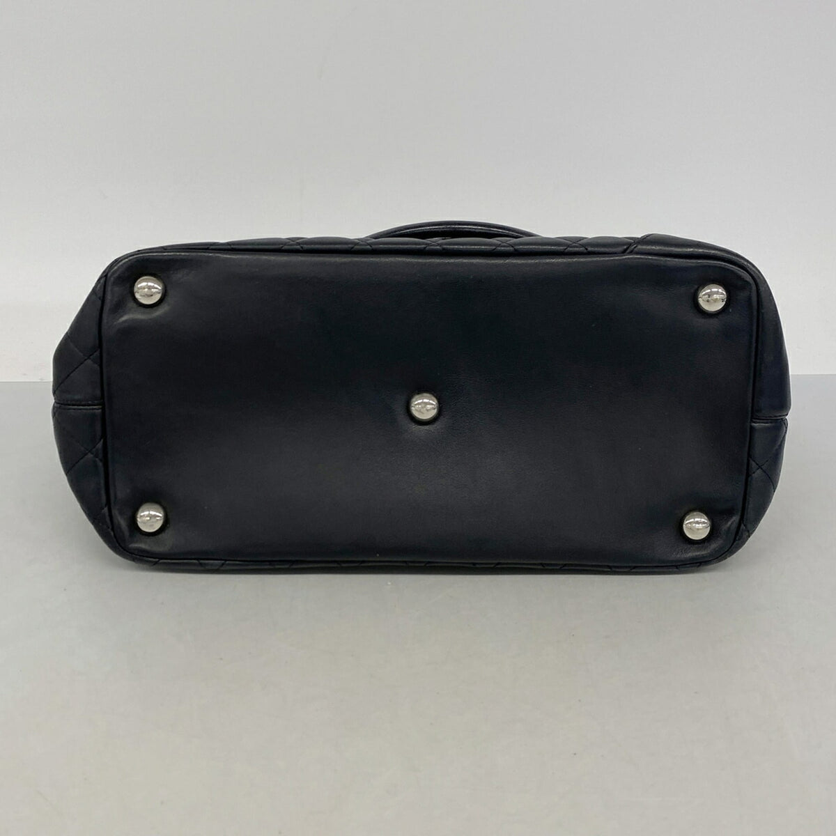 Chanel Black Leather Tote Bag (Pre-Owned)