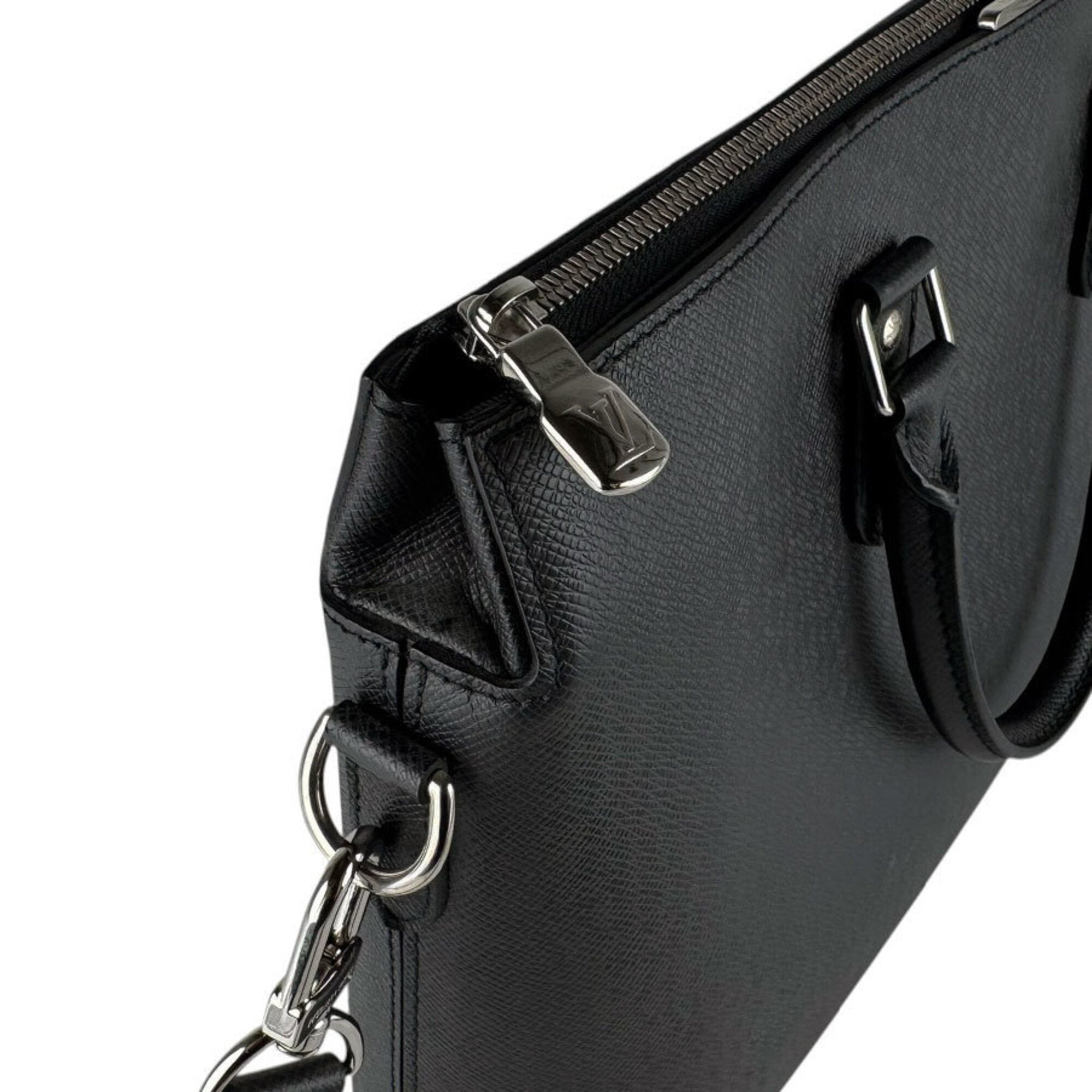 Louis Vuitton Black Taiga Leather Briefcase Handbag Shoulder Bag (Pre-Owned)