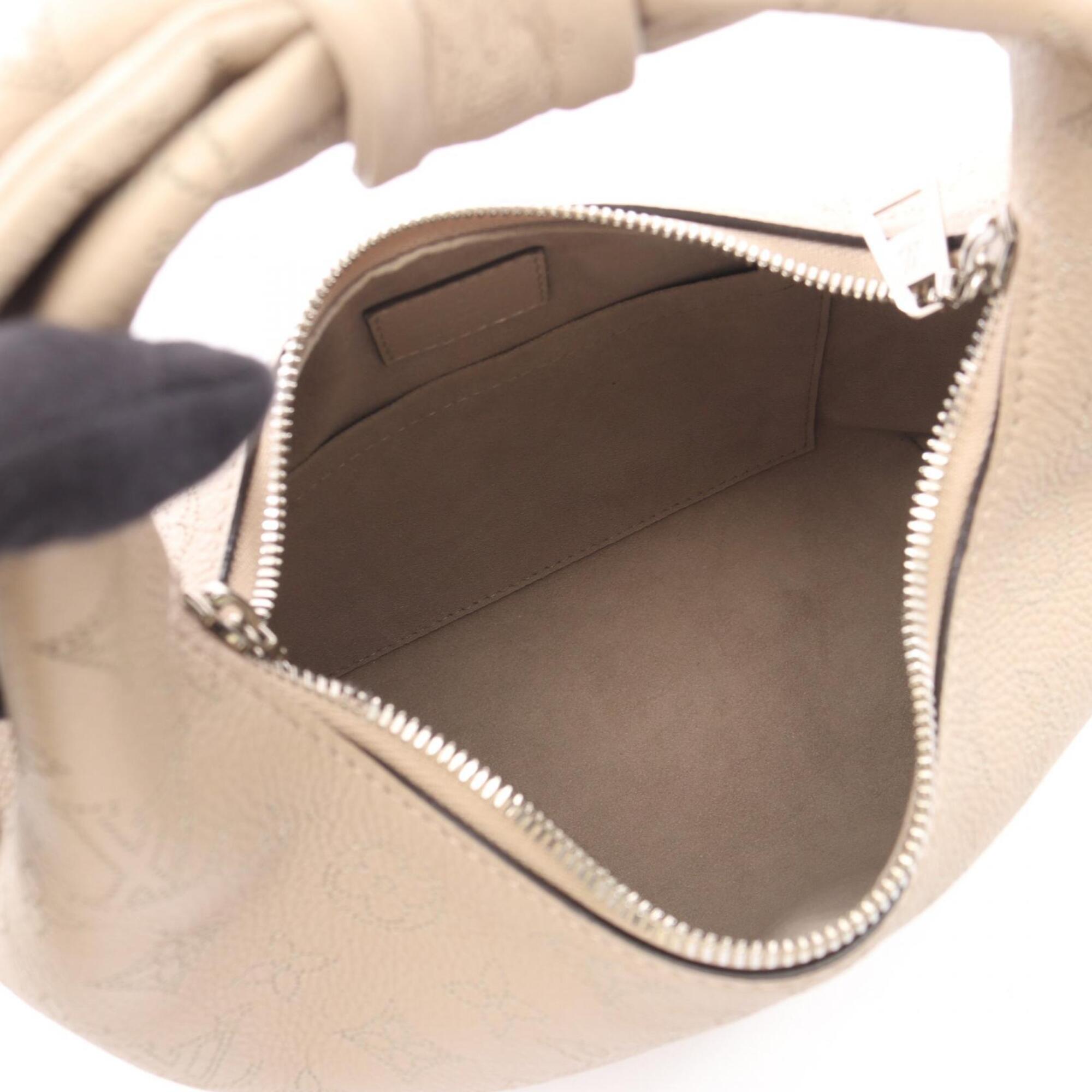 Louis Vuitton Beige Leather Handbag (Pre-Owned)