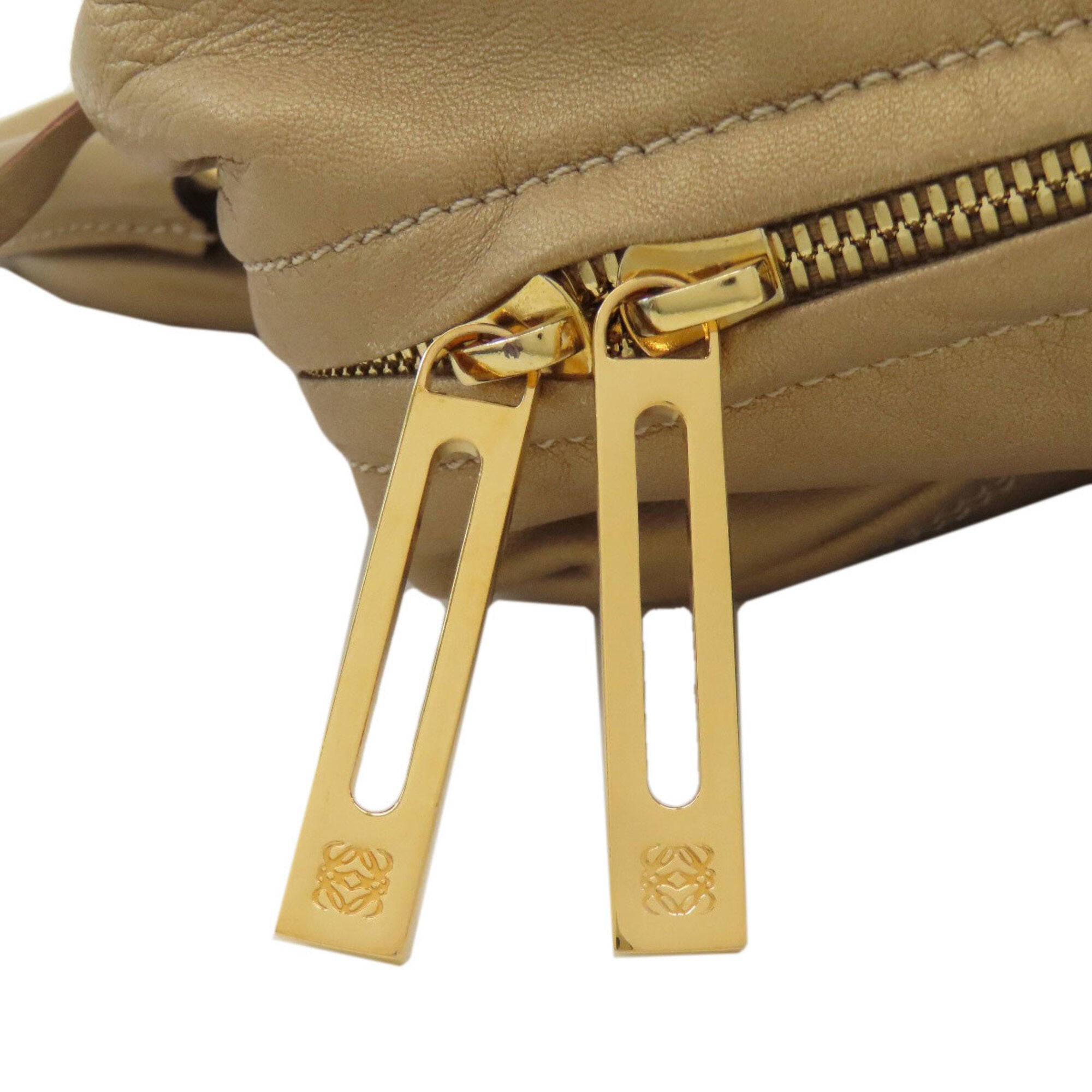 Loewe Amazona Gold Leather Handbag (Pre-Owned)