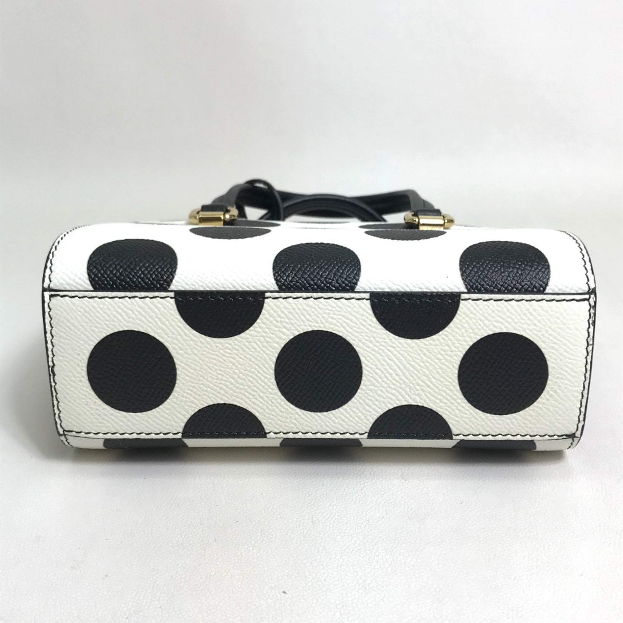 Dolce & Gabbana White Leather Handbag (Pre-Owned)