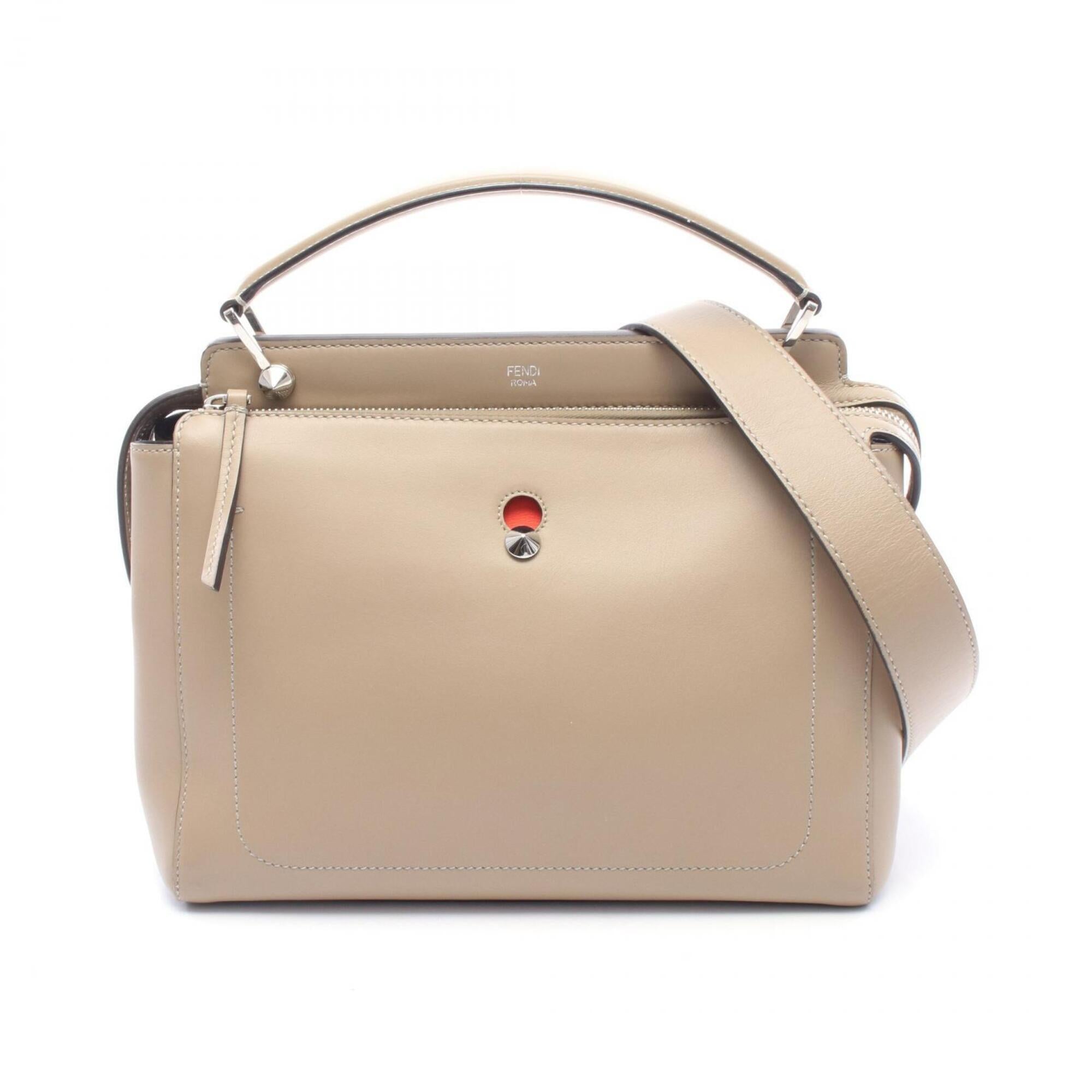 Fendi Beige Leather Handbag (Pre-Owned)