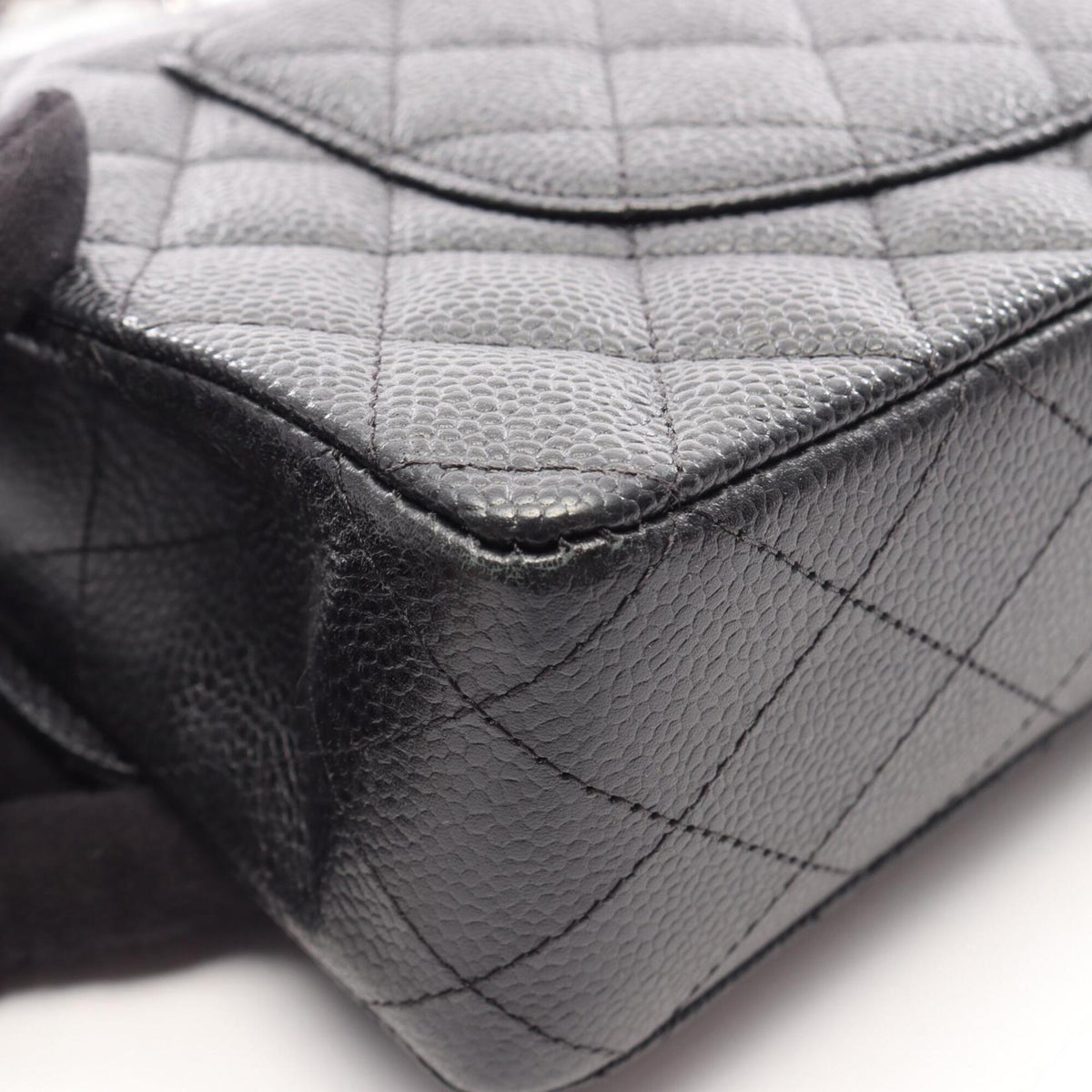 Chanel Black Grained Calfskin Handbag Shoulder Bag (Pre-Owned)