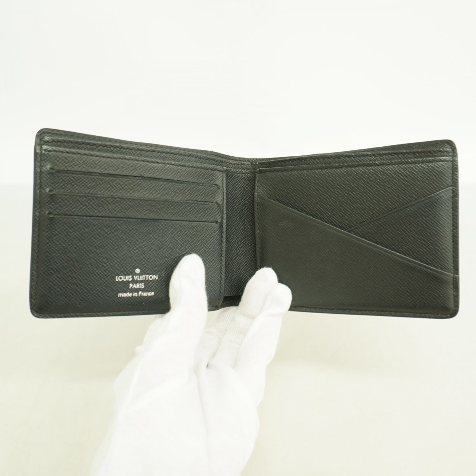 Louis Vuitton Black Bill Wallet (Bi-Fold) (Pre-Owned)